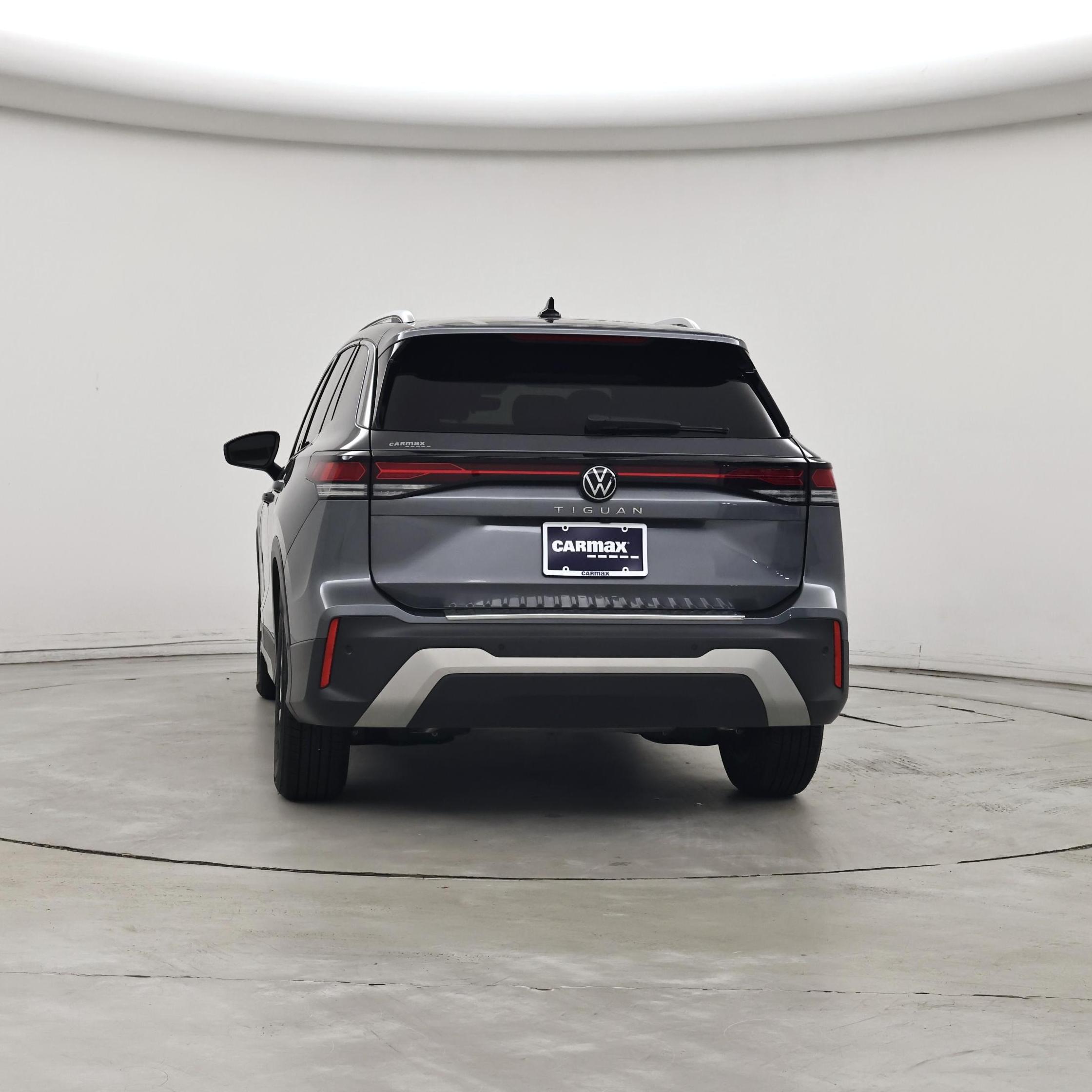 Thumbnail: 2025 Volkswagen Tiguan - 6