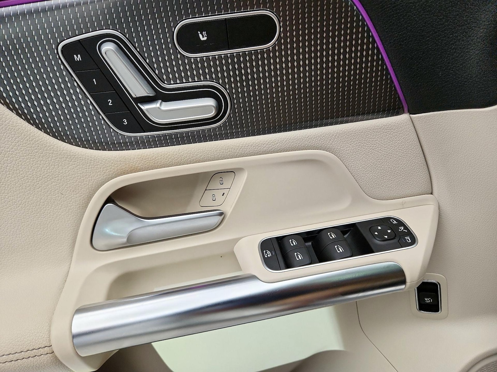 2021 Mercedes-Benz GLA GLA250 - Photo 13