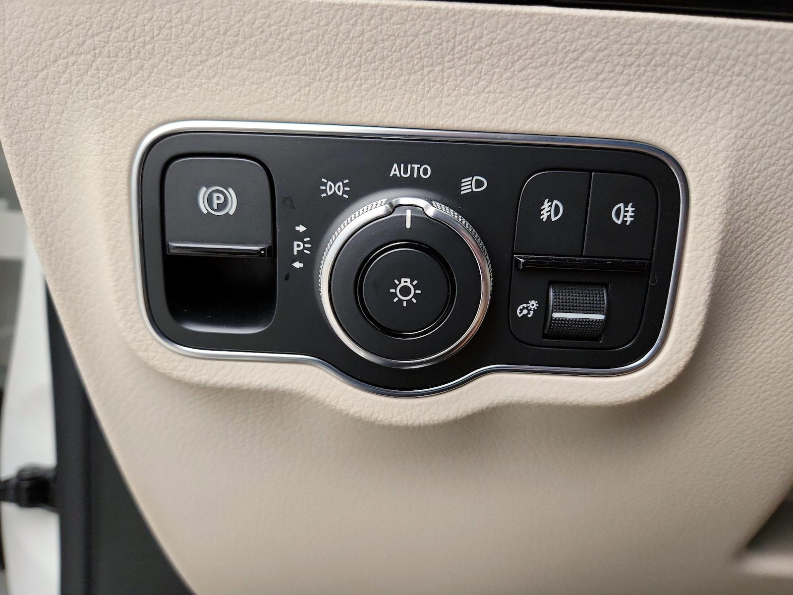 2021 Mercedes-Benz GLA GLA250 - Photo 14