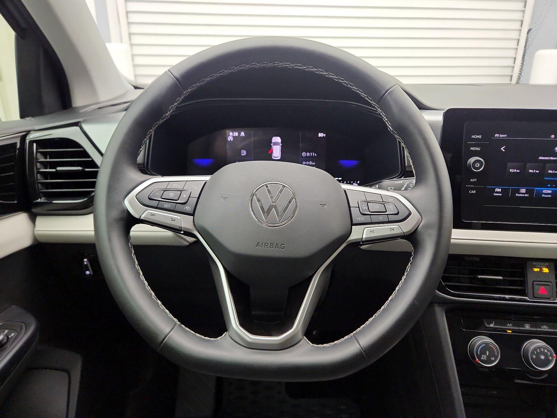 Thumbnail: 2025 Volkswagen Taos - 10