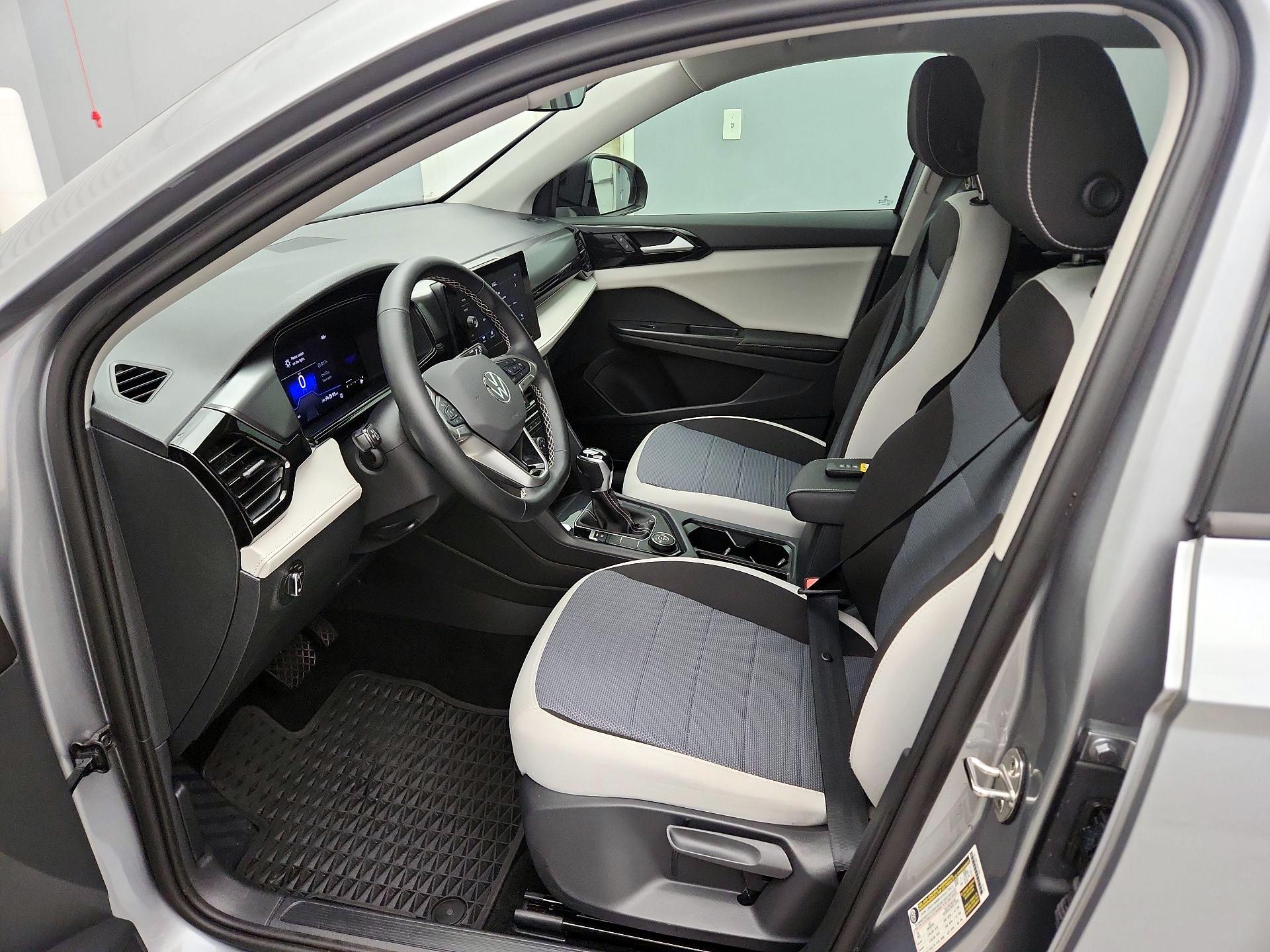 Thumbnail: 2025 Volkswagen Taos - 11