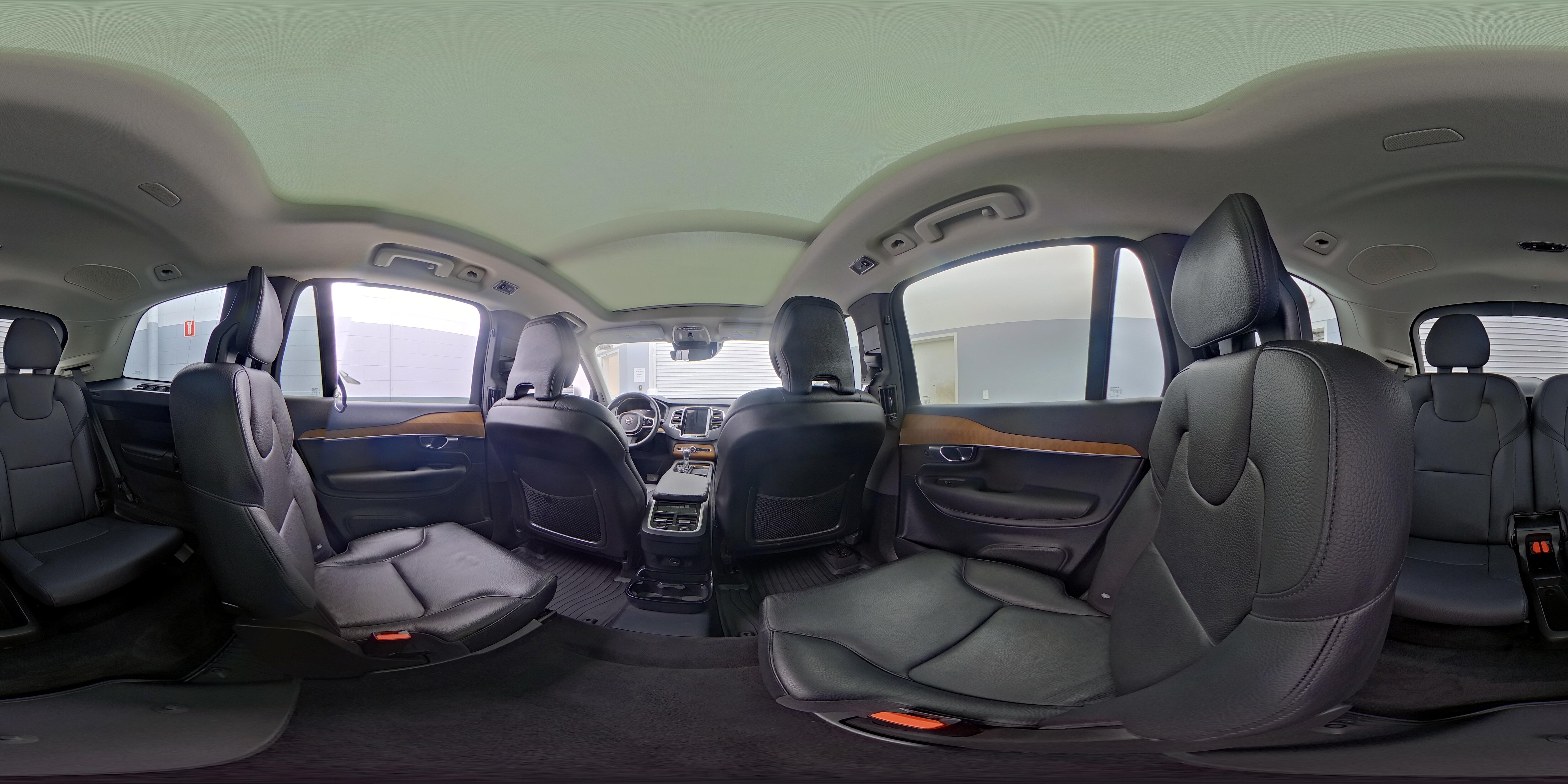 2022 Volvo XC90 Momentum - Photo 27