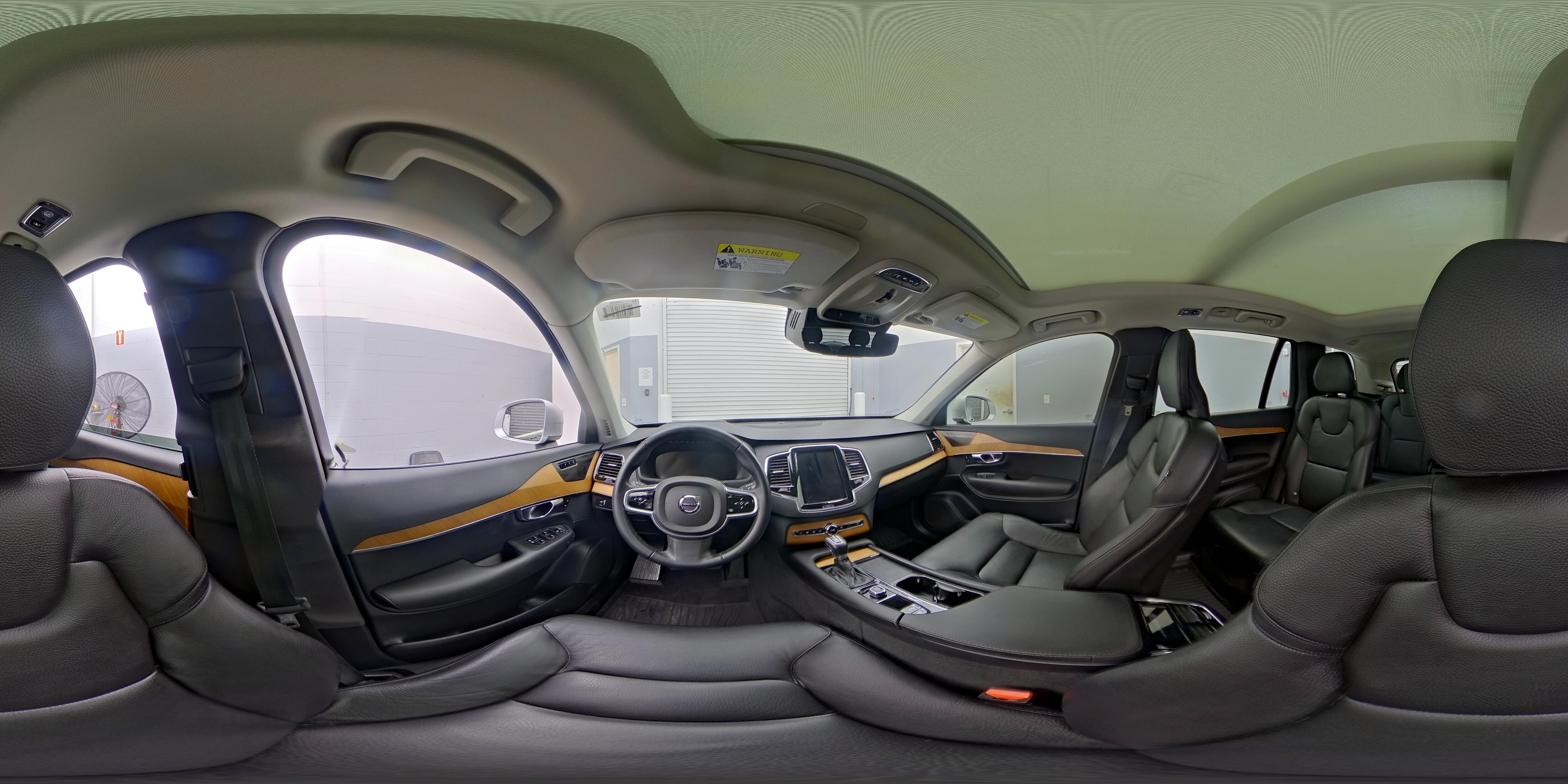 2022 Volvo XC90 Momentum - Photo 28