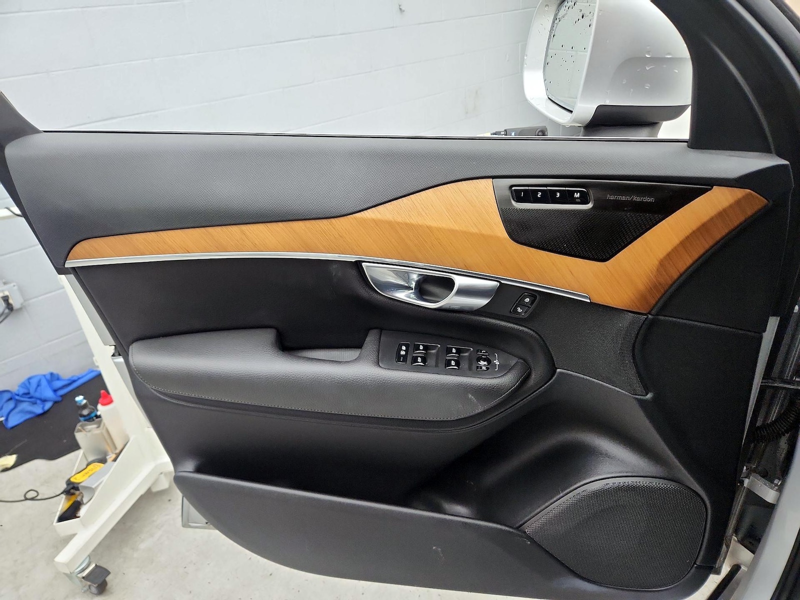 2022 Volvo XC90 Momentum - Photo 13