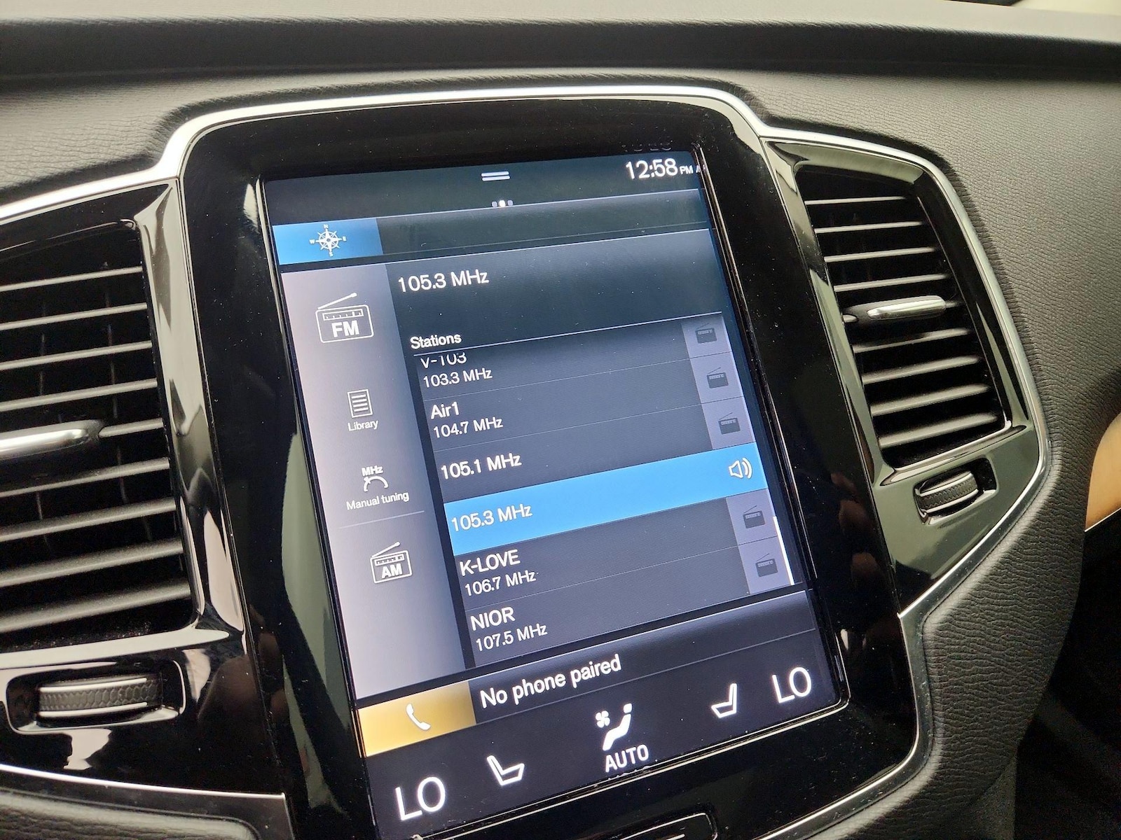2022 Volvo XC90 Momentum - Photo 16