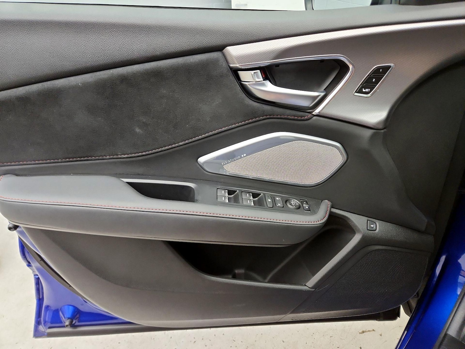 2025 Acura RDX A-Spec Package - Photo 13