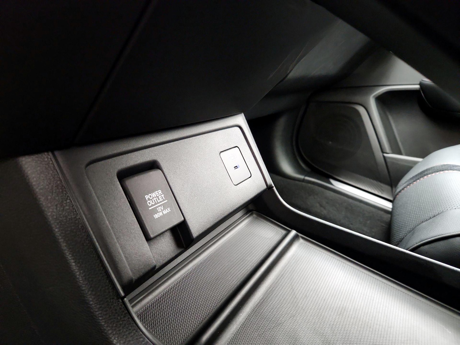 2025 Acura RDX A-Spec Package - Photo 20