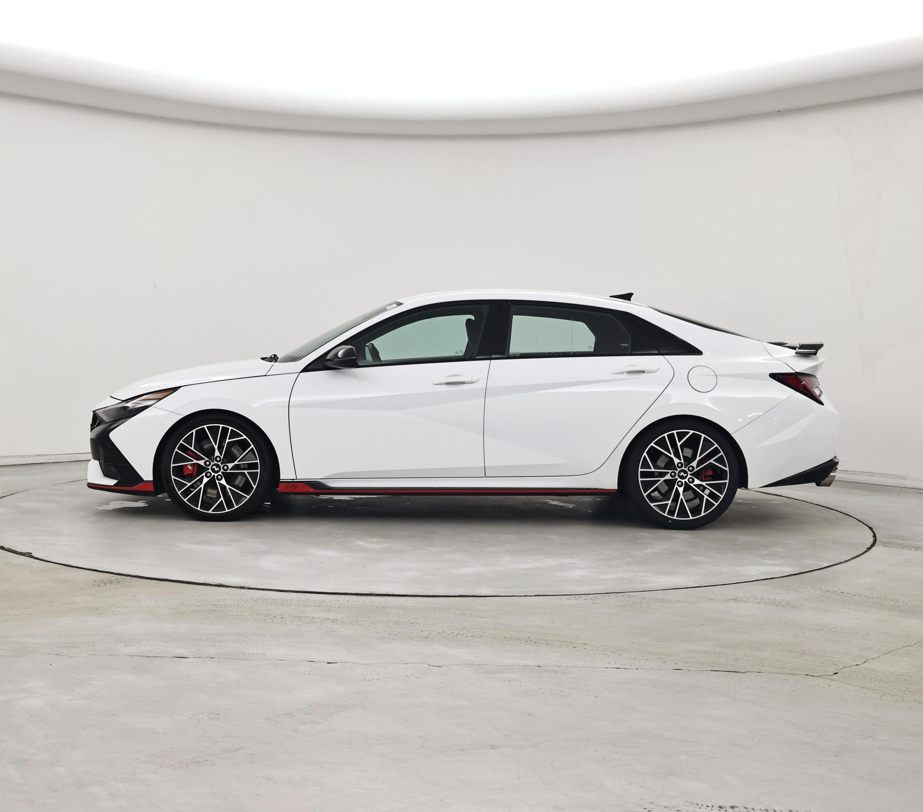 Thumbnail: 2022 Hyundai Elantra - 3