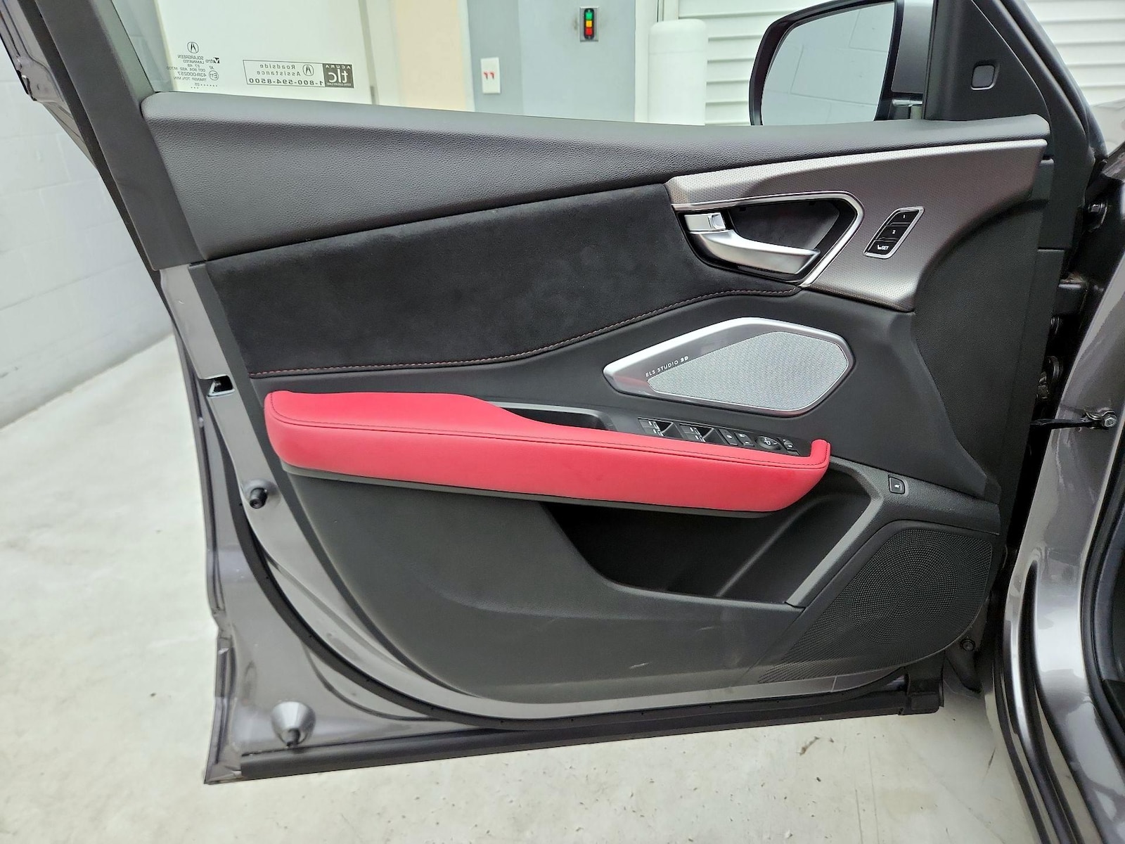 2025 Acura RDX A-Spec Package - Photo 13