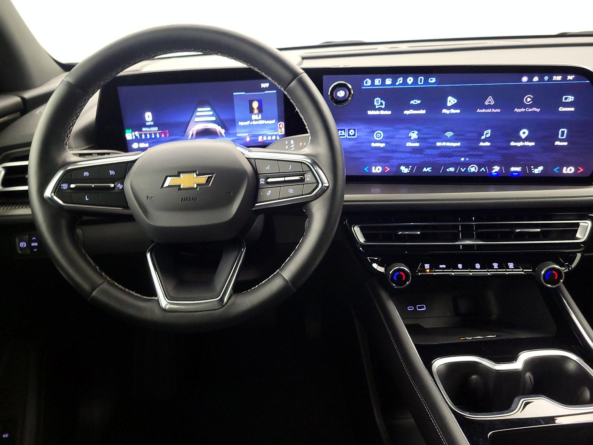 Thumbnail: 2025 Chevrolet Traverse - 10