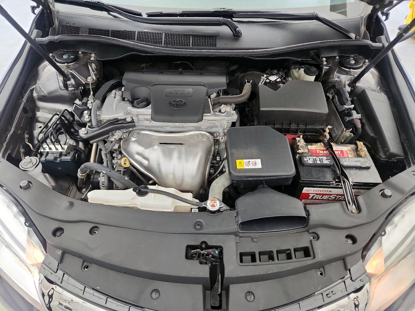 2017 Toyota Camry SE - Photo 22