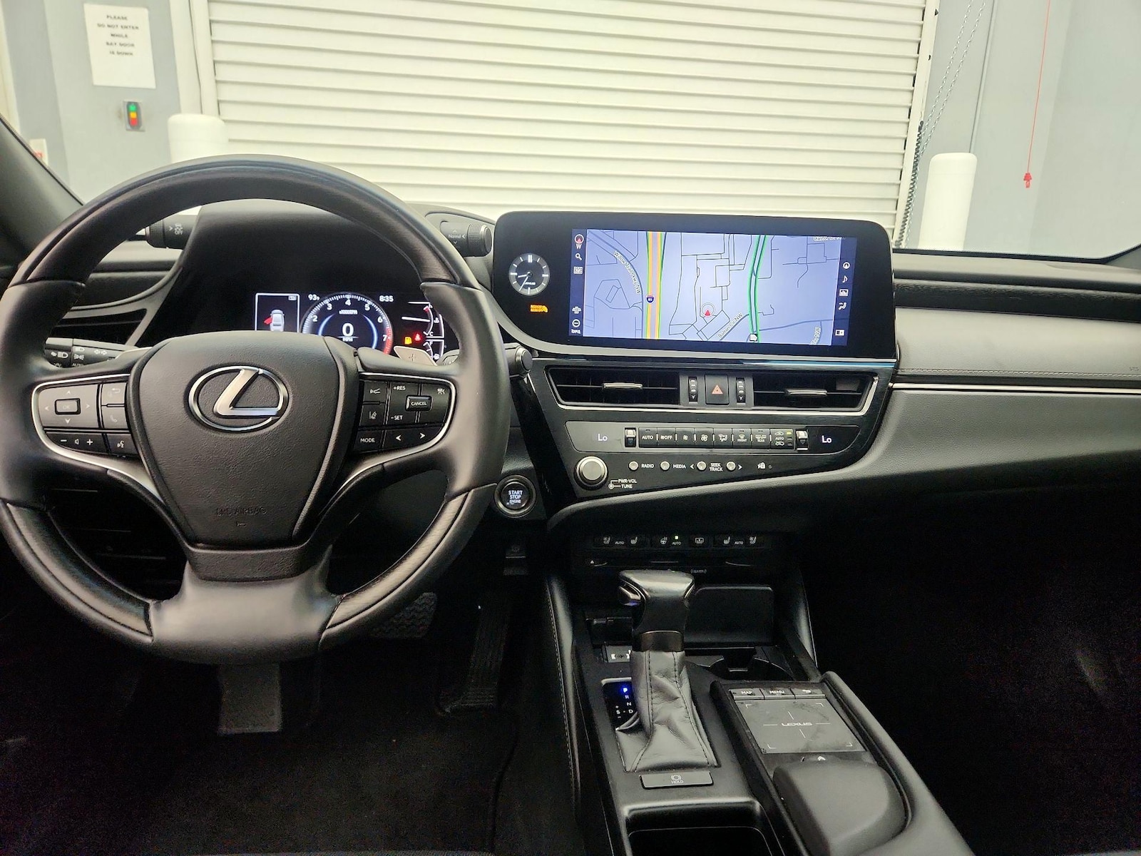 2022 Lexus ES 350 Ultra Luxury - Photo 10
