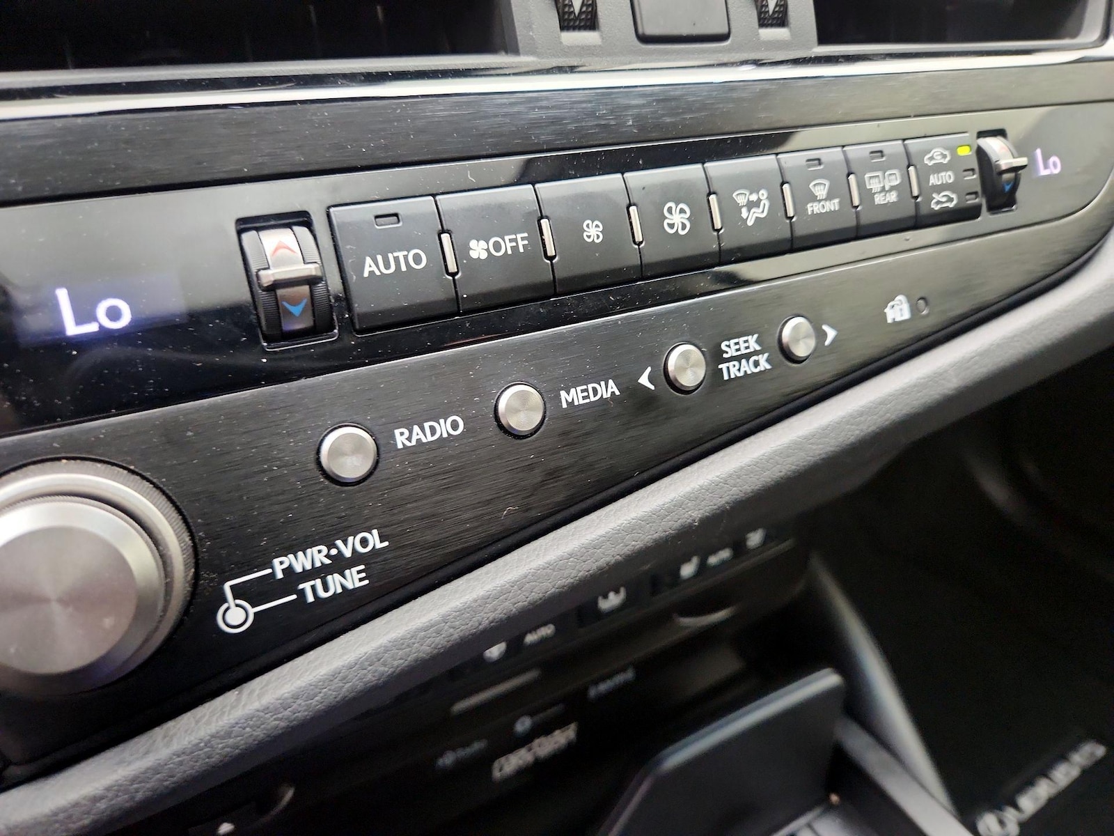 2022 Lexus ES 350 Ultra Luxury - Photo 18