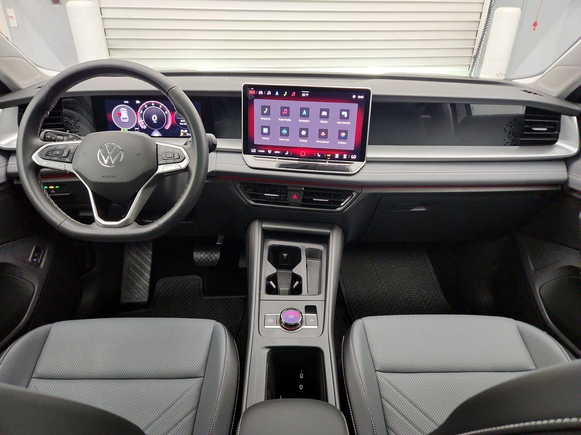 Thumbnail: 2025 Volkswagen Tiguan - 9