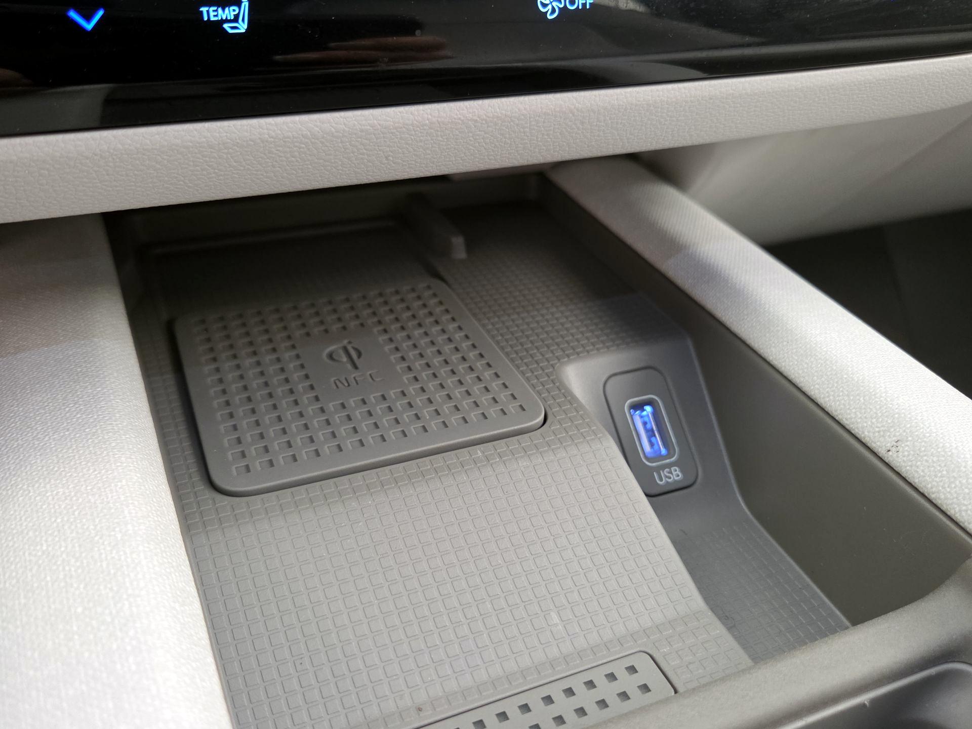 Thumbnail: 2024 Hyundai Ioniq 6 - 19