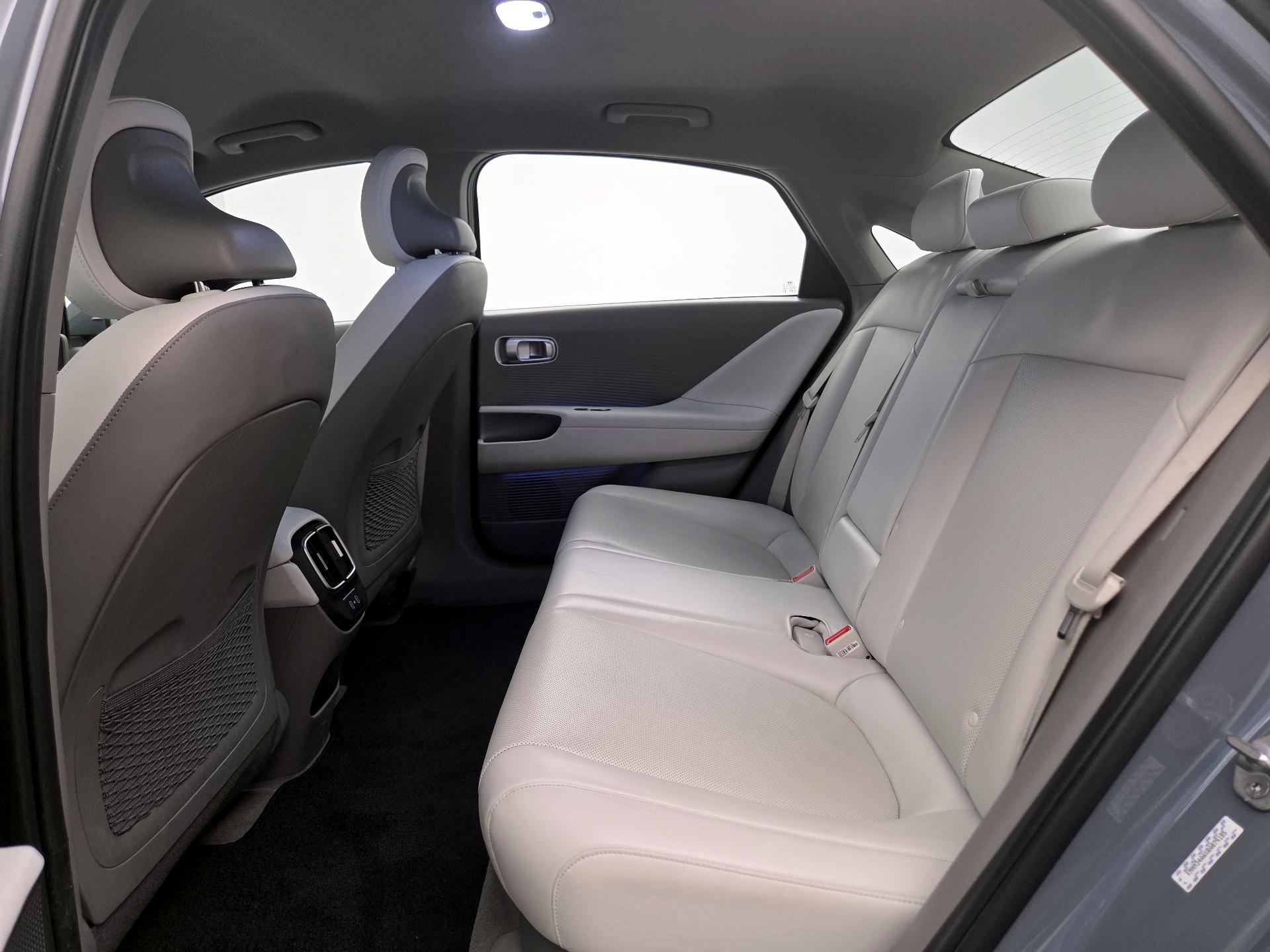 Thumbnail: 2024 Hyundai Ioniq 6 - 20