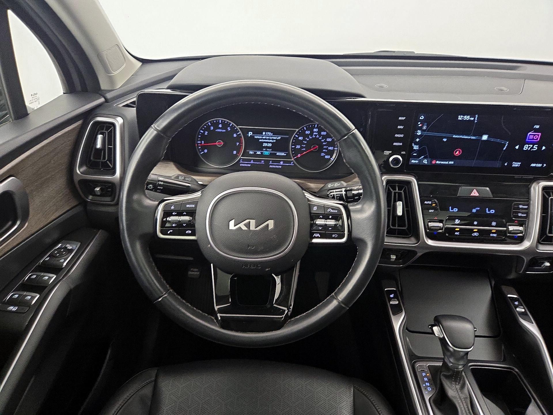 Thumbnail: 2022 Kia Sorento - 10
