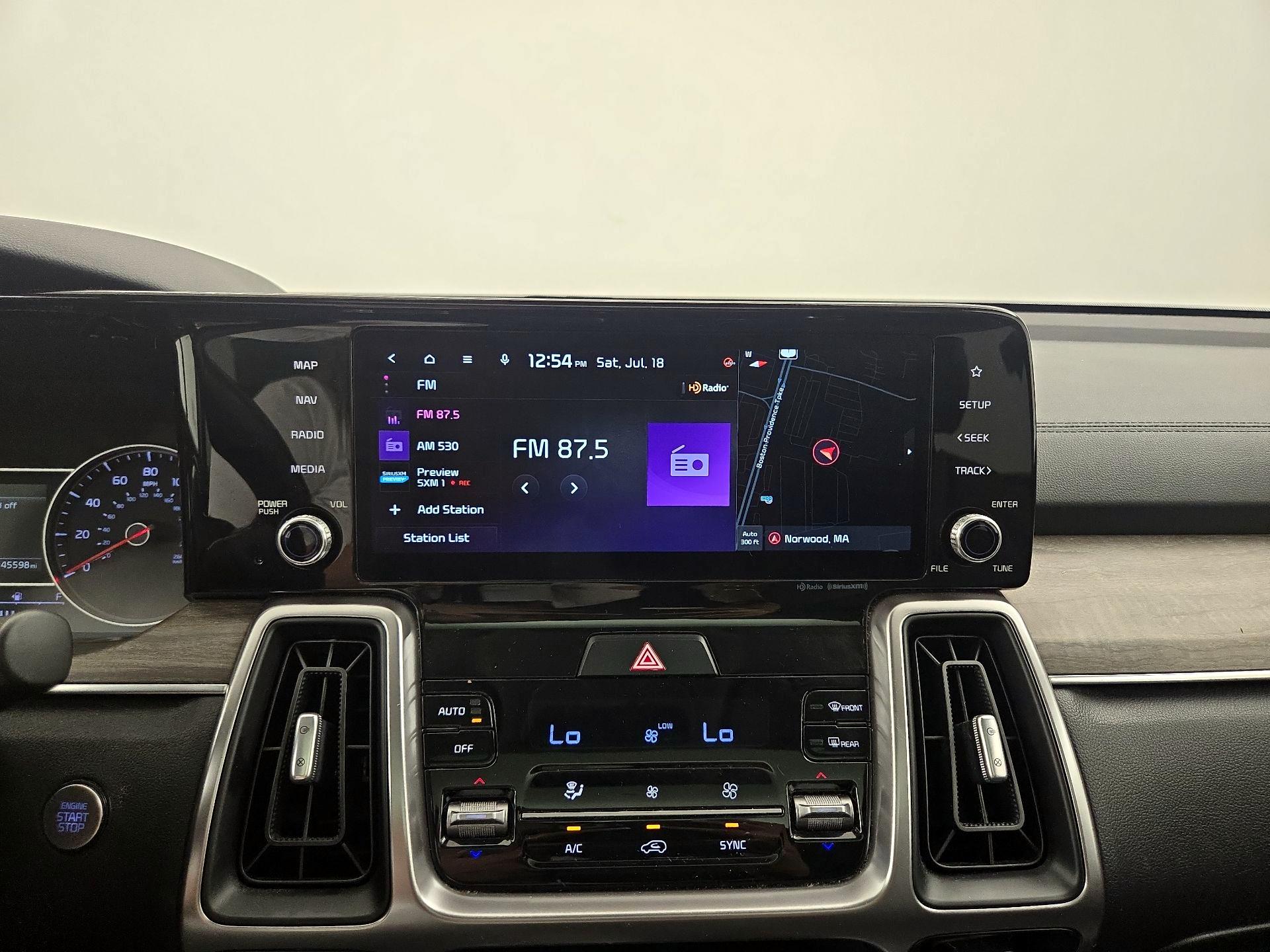 Thumbnail: 2022 Kia Sorento - 16