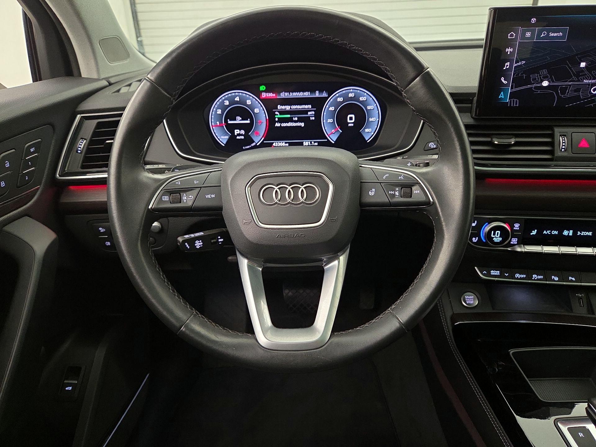Thumbnail: 2023 Audi Q5 - 10