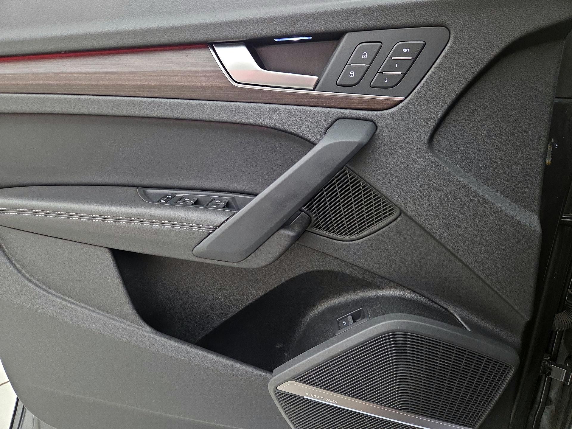 Thumbnail: 2023 Audi Q5 - 12