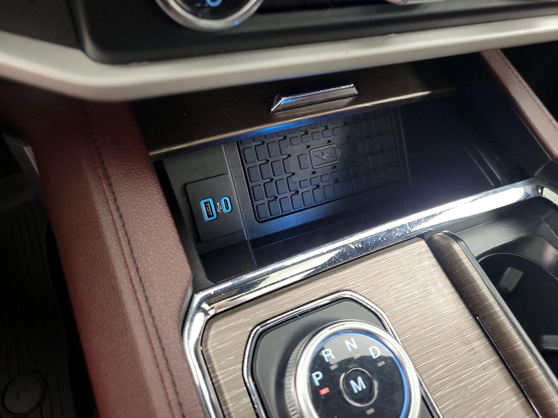 Thumbnail: 2023 Ford Expedition - 19