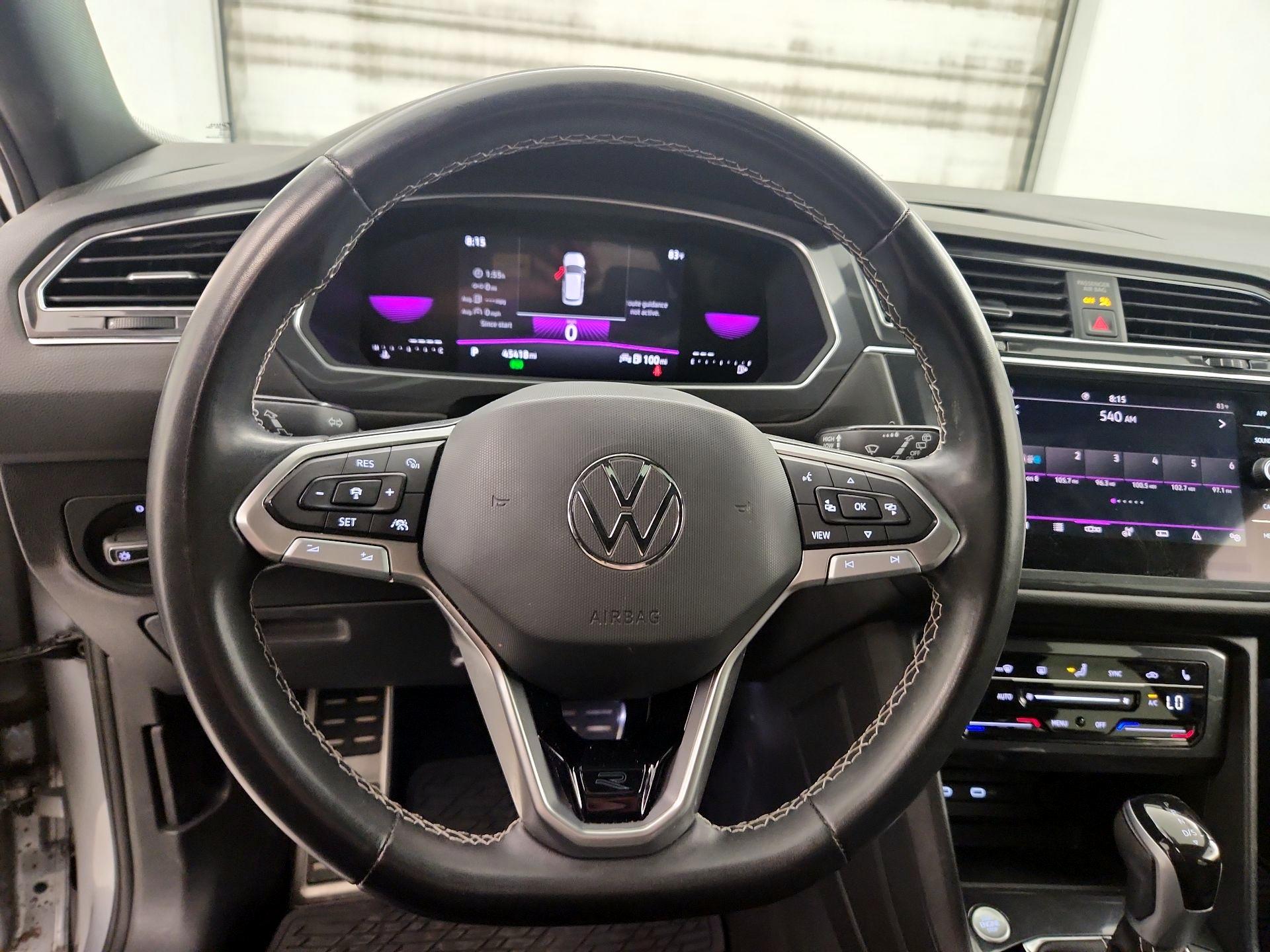 Thumbnail: 2023 Volkswagen Tiguan - 10