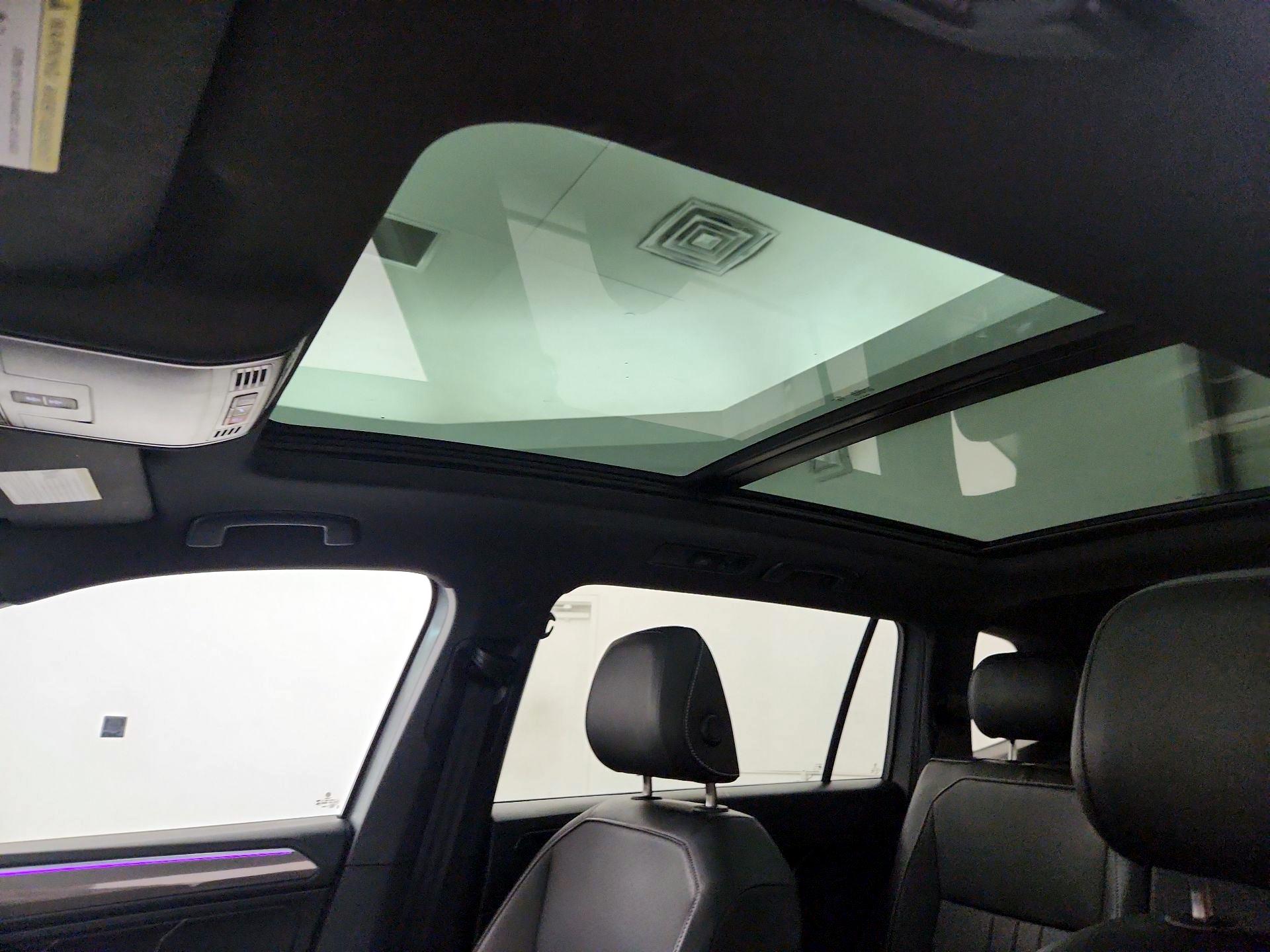 Thumbnail: 2023 Volkswagen Tiguan - 19