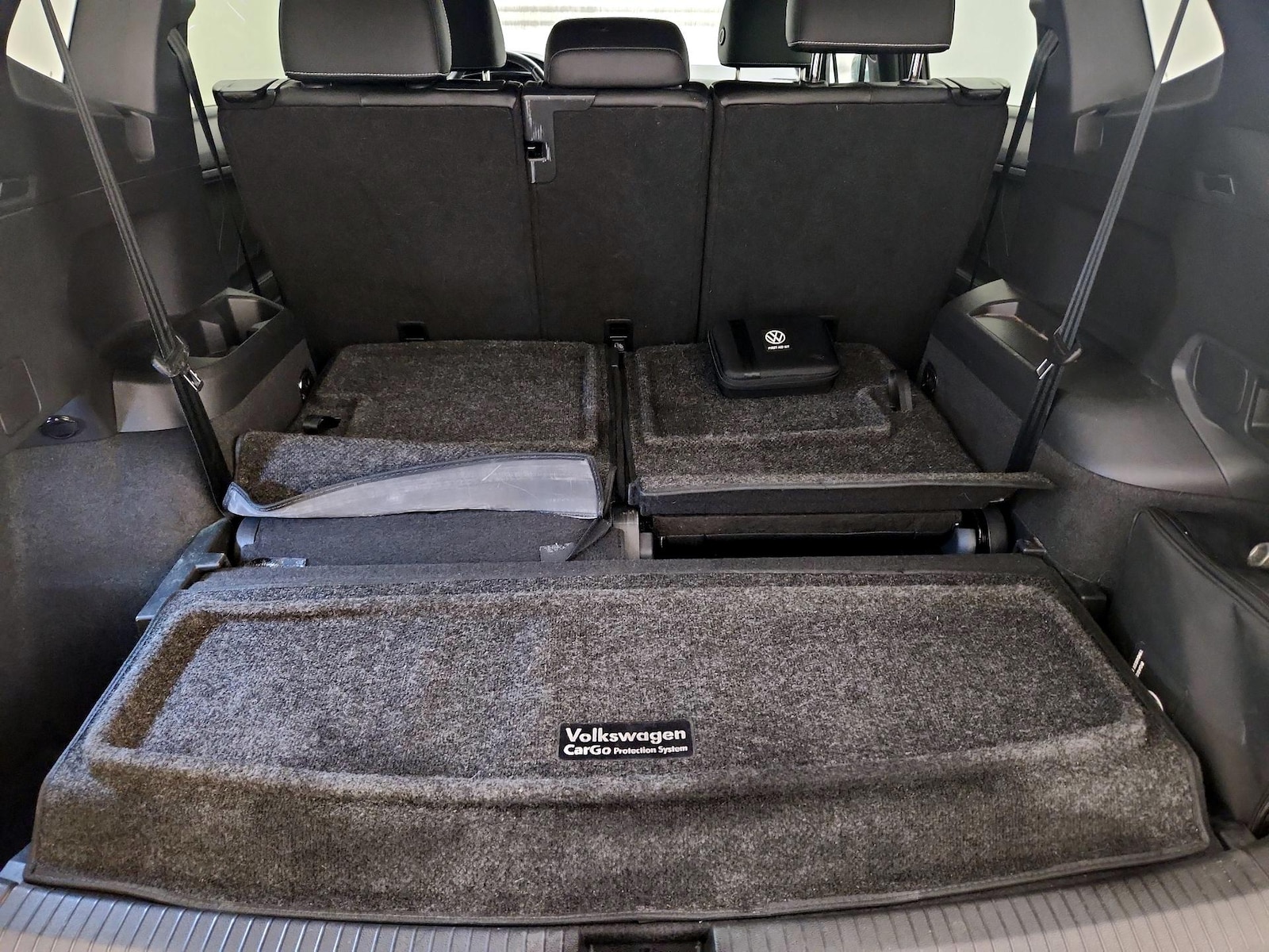 2023 Volkswagen Tiguan SE R-LINE BLACK - Photo 24