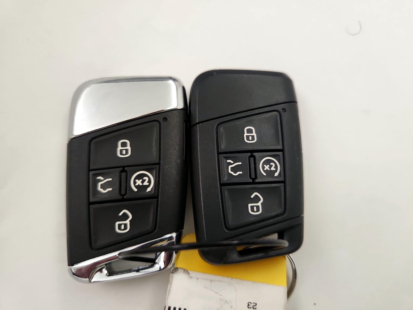 2023 Volkswagen Tiguan SE R-LINE BLACK - Photo 26