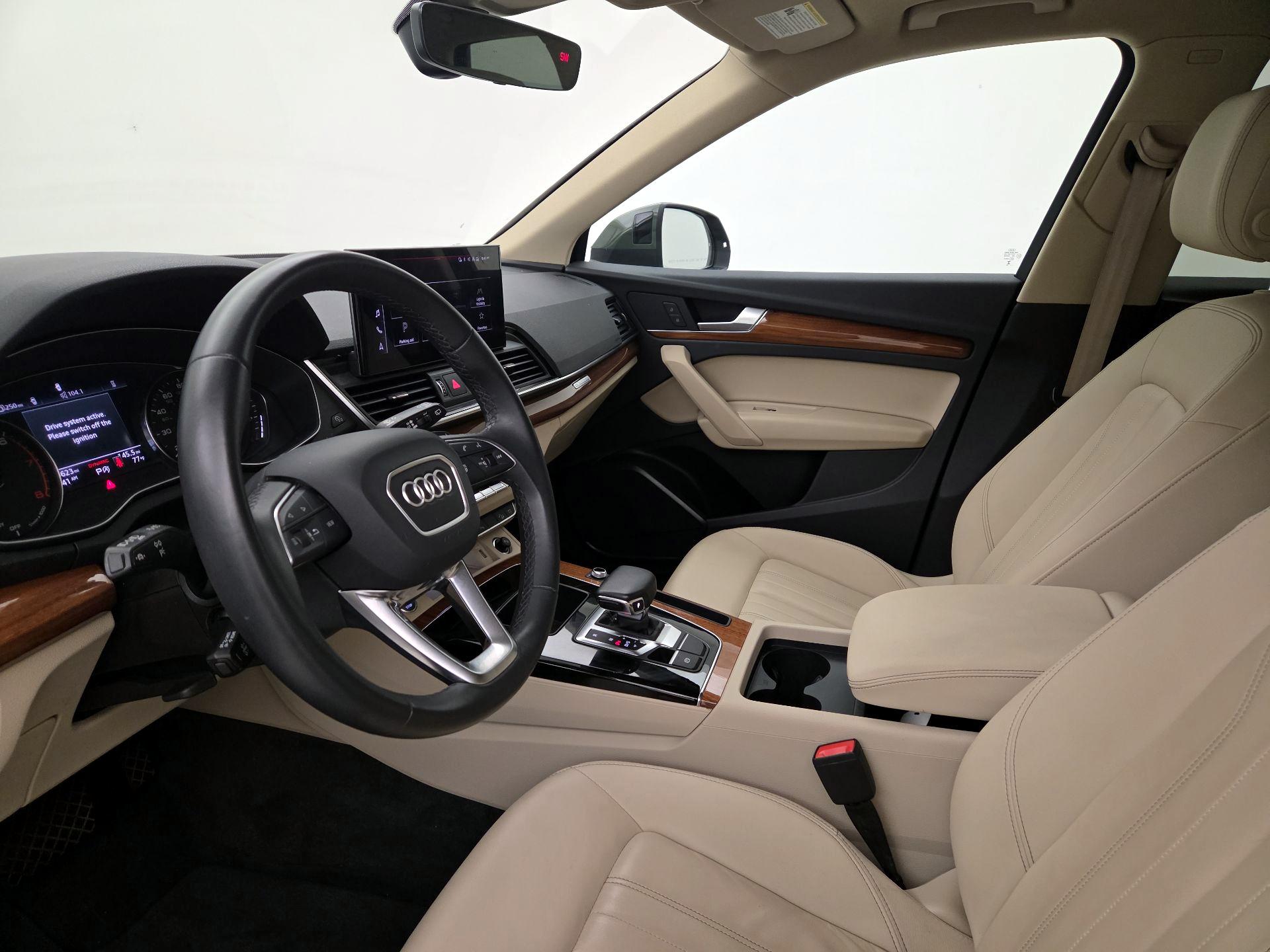 Thumbnail: 2023 Audi Q5 - 11