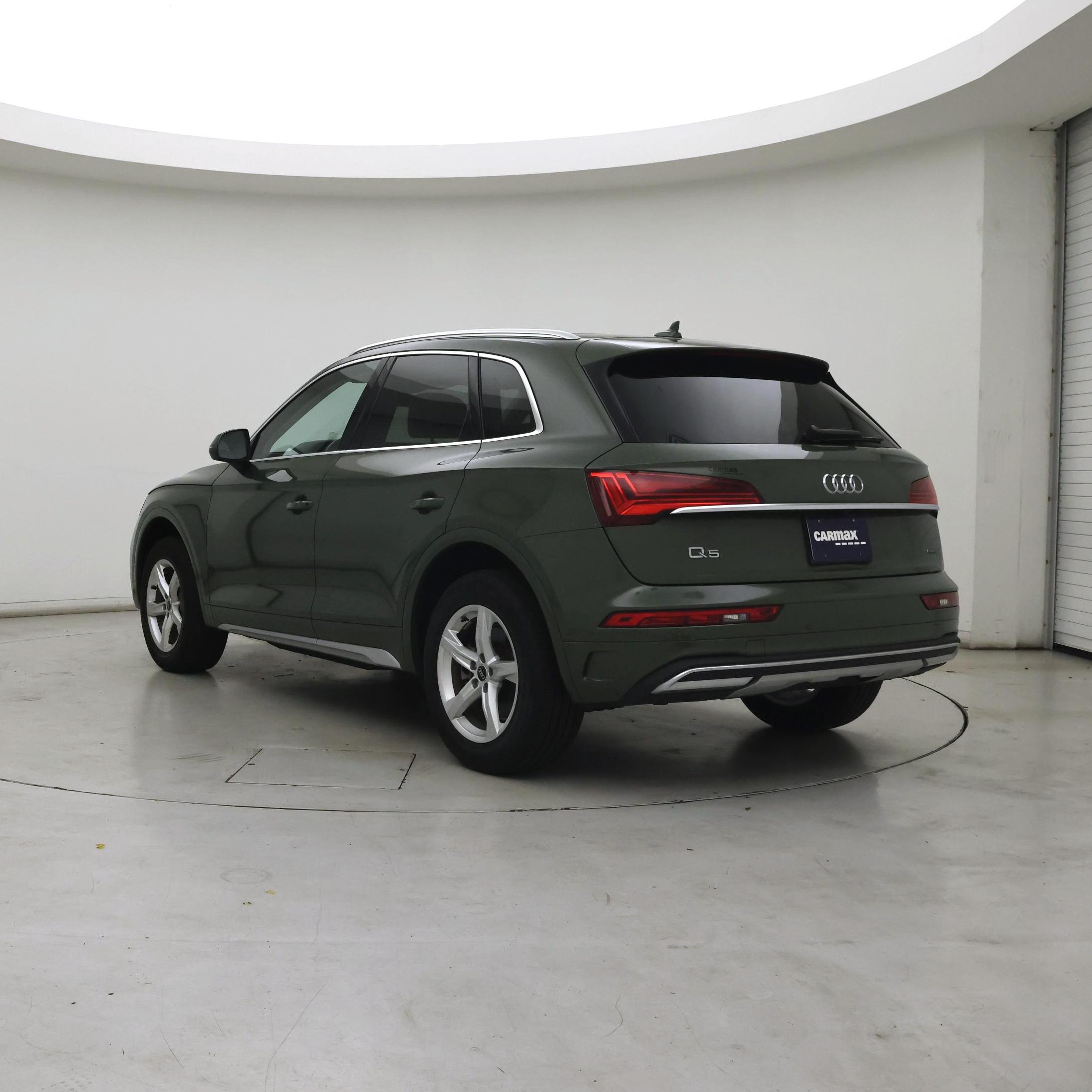 Thumbnail: 2023 Audi Q5 - 2