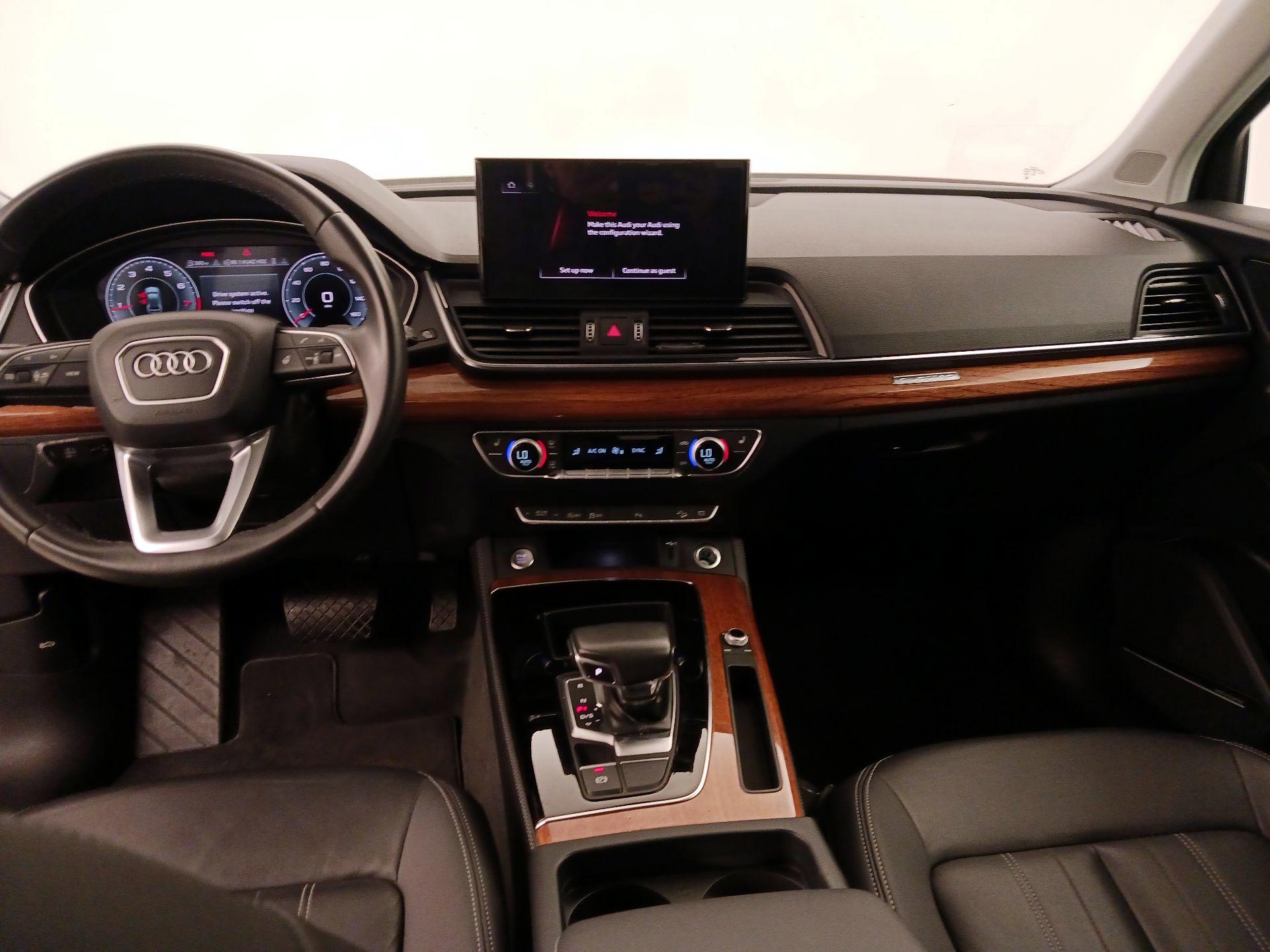 Thumbnail: 2023 Audi Q5 - 9