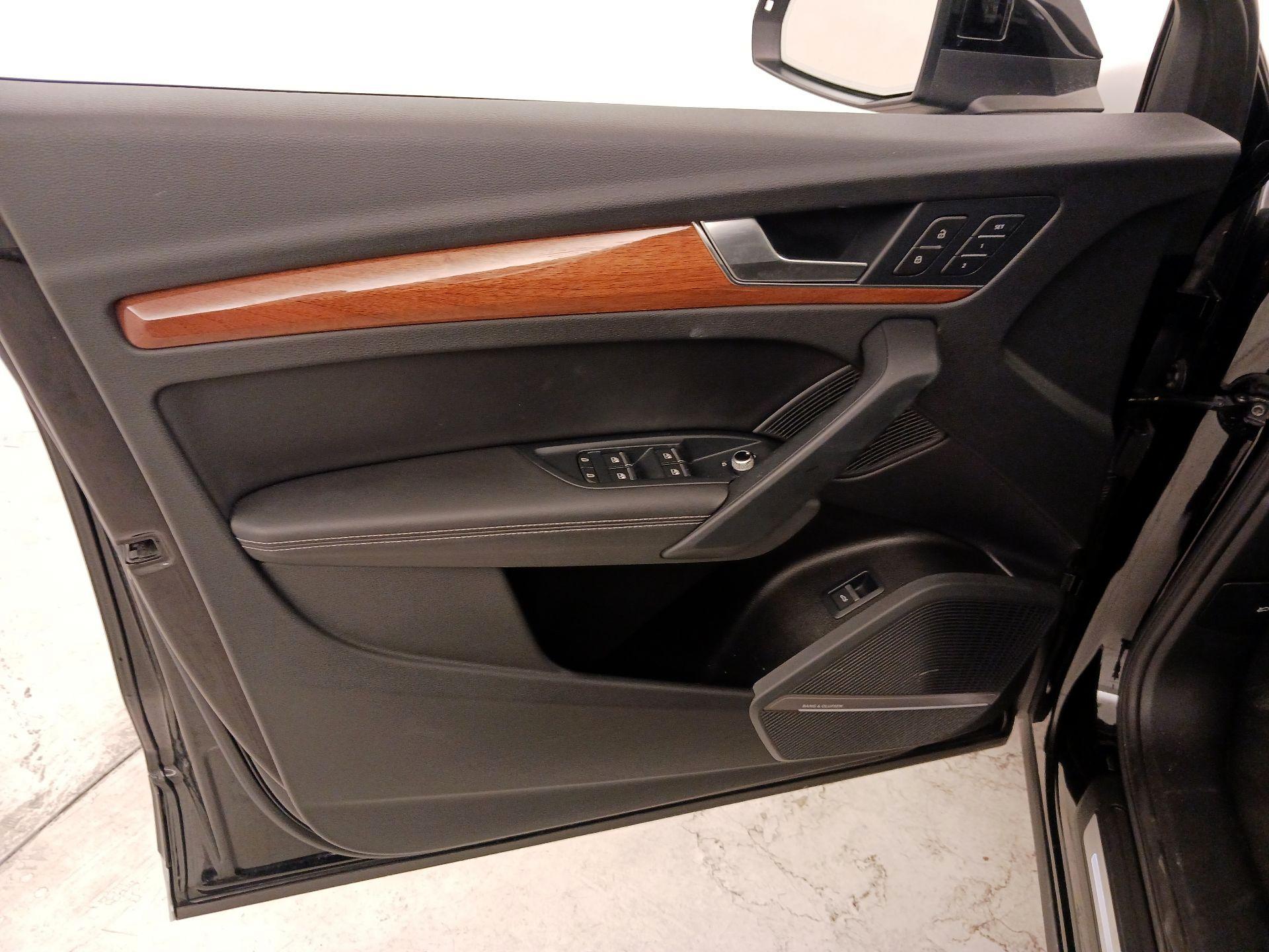 Thumbnail: 2023 Audi Q5 - 12