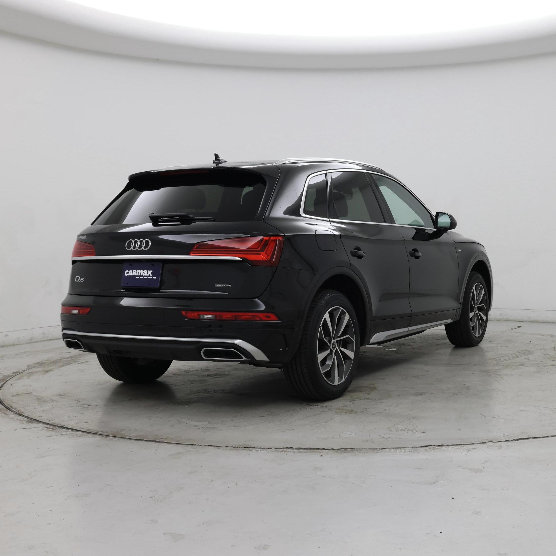 Thumbnail: 2023 Audi Q5 - 8