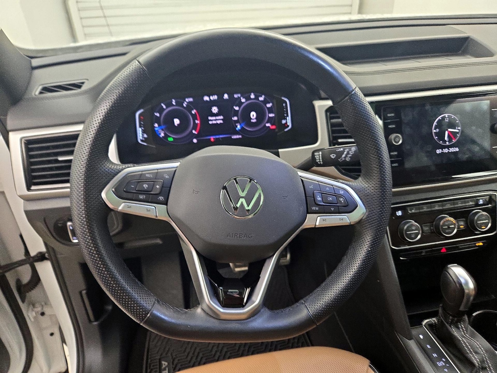 2023 Volkswagen Atlas Cross Sport SEL Premium R-Line - Photo 11