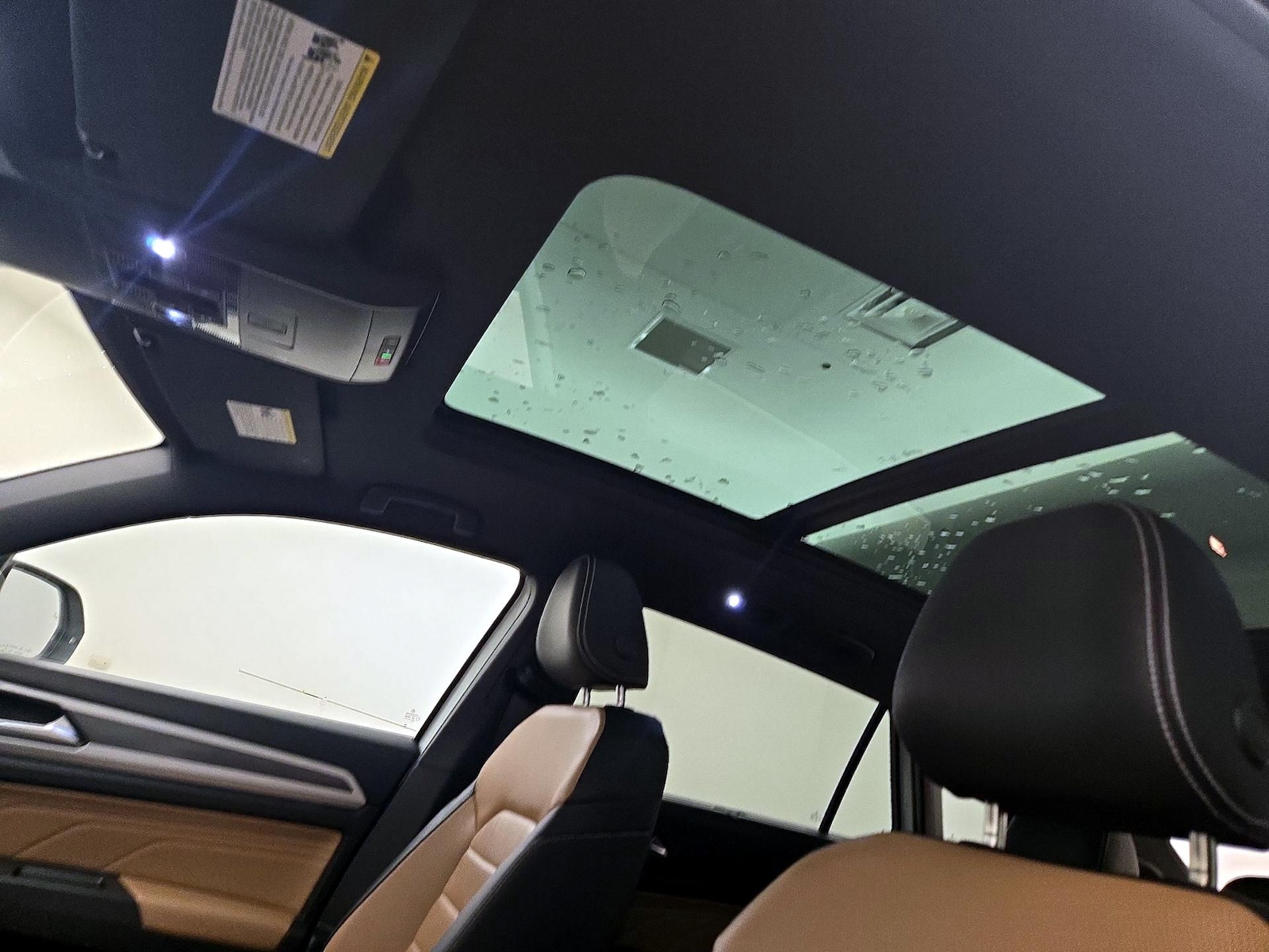 2023 Volkswagen Atlas Cross Sport SEL Premium R-Line - Photo 20