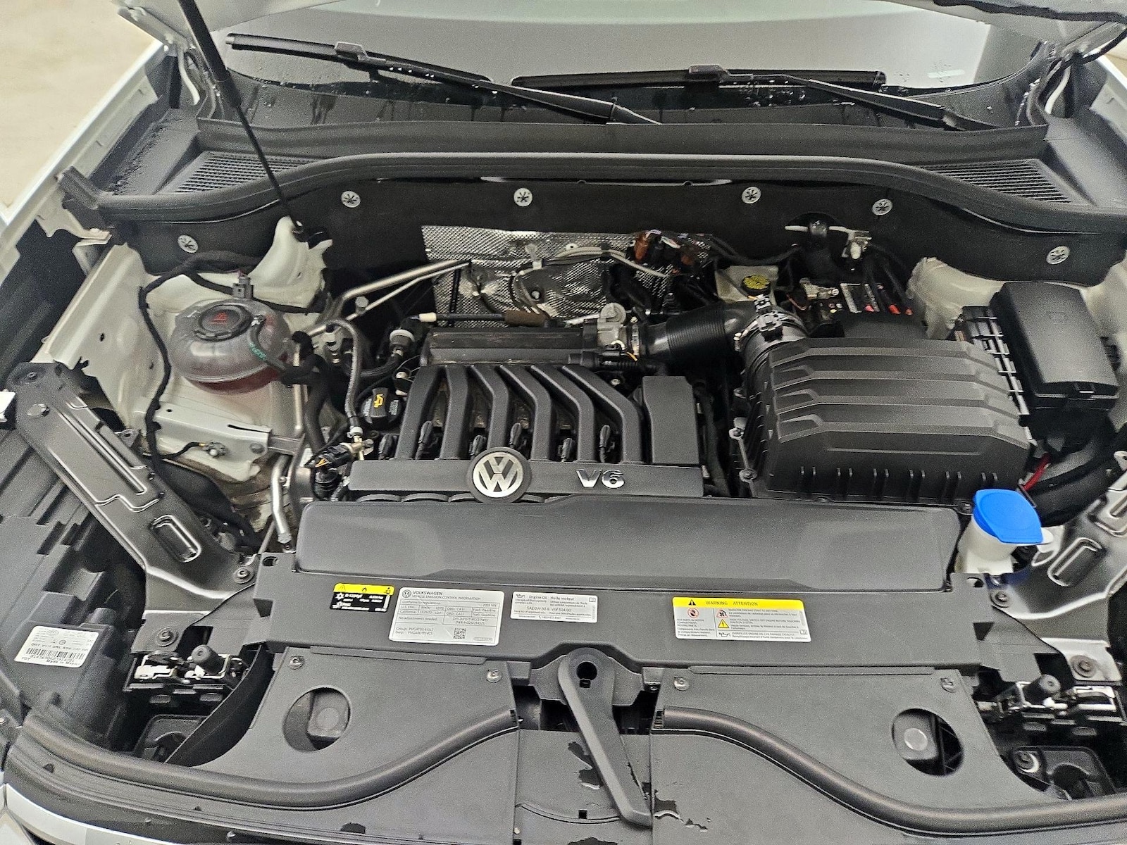 2023 Volkswagen Atlas Cross Sport SEL Premium R-Line - Photo 23