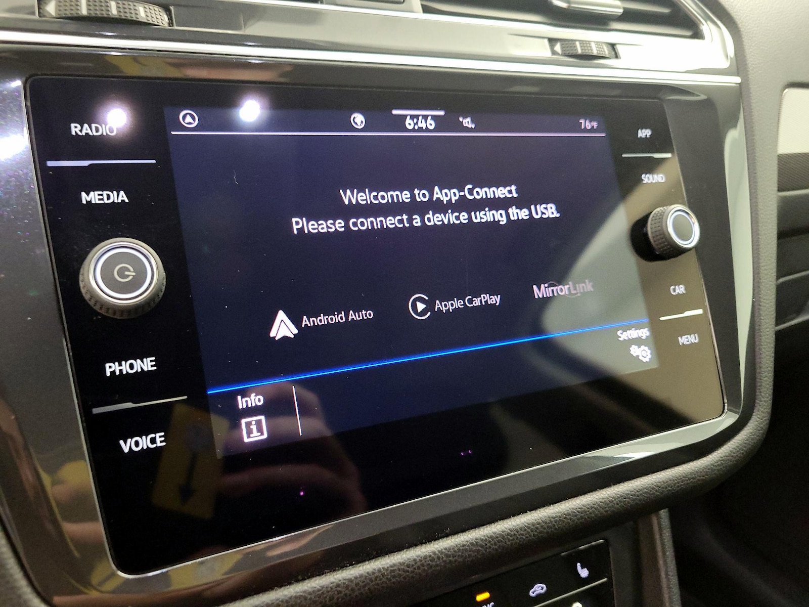 2023 Volkswagen Tiguan SE - Photo 15