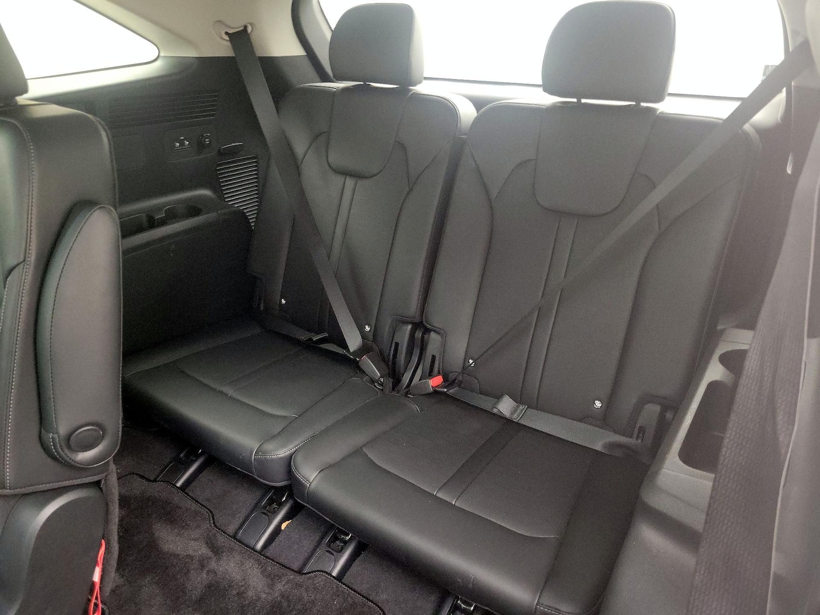 2024 Kia Sorento X-Line SX - Photo 23