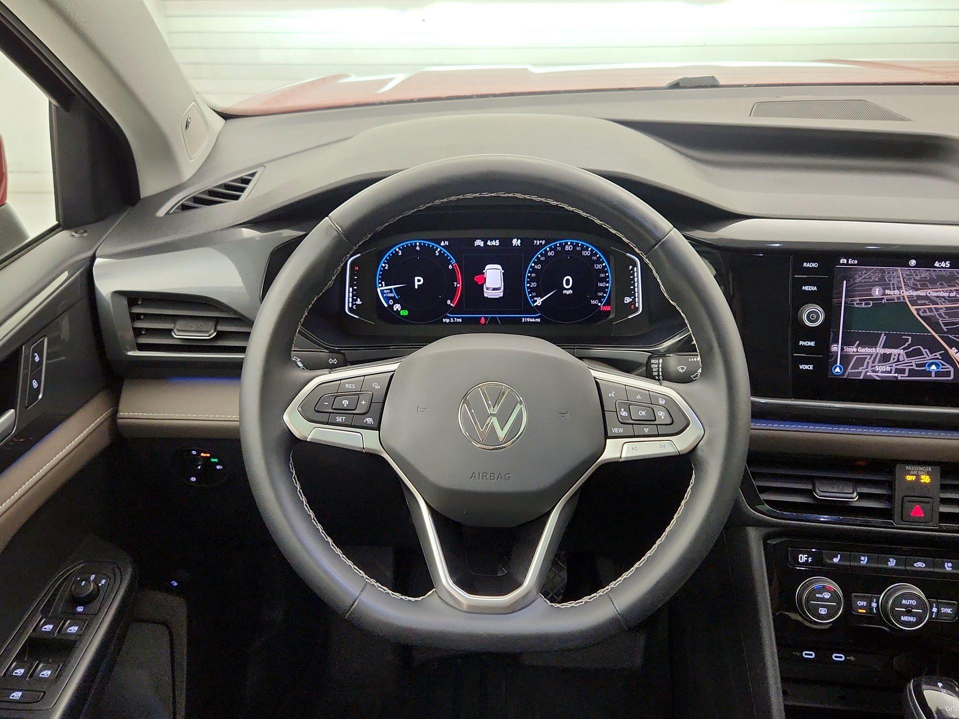 Thumbnail: 2023 Volkswagen Taos - 10