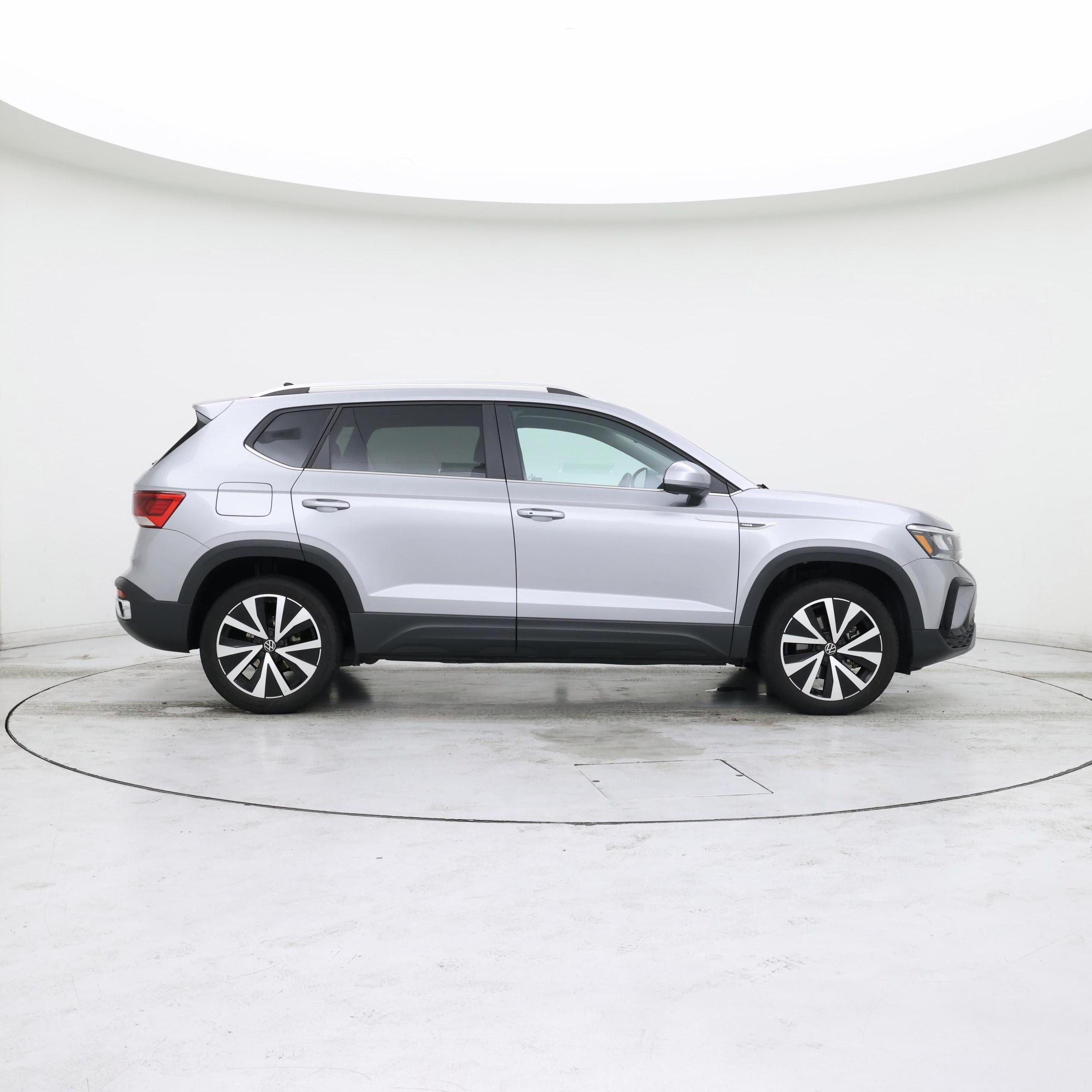 Thumbnail: 2023 Volkswagen Taos - 7