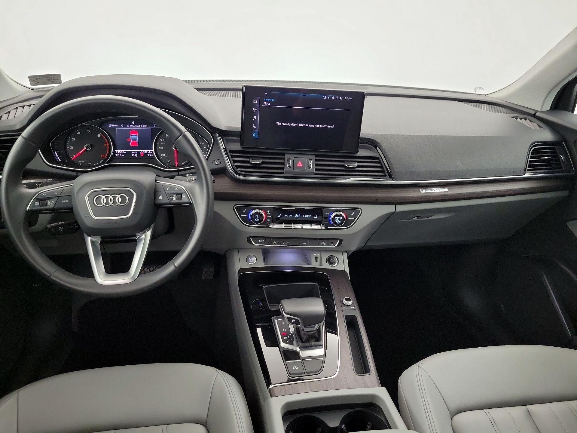 Thumbnail: 2023 Audi Q5 - 9