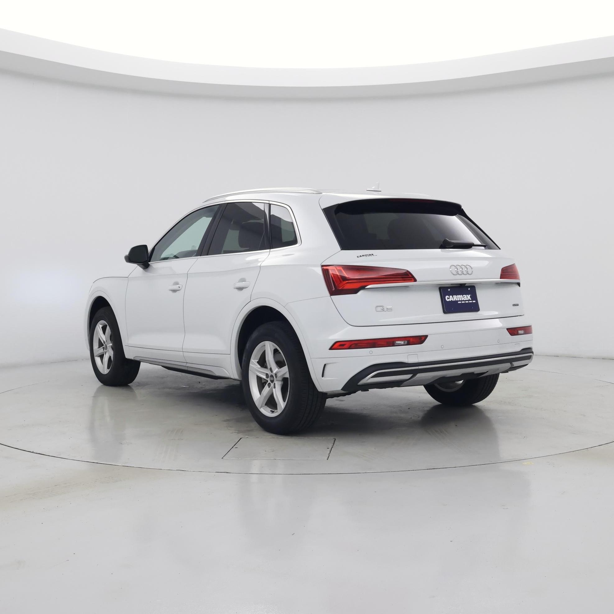 Thumbnail: 2023 Audi Q5 - 2