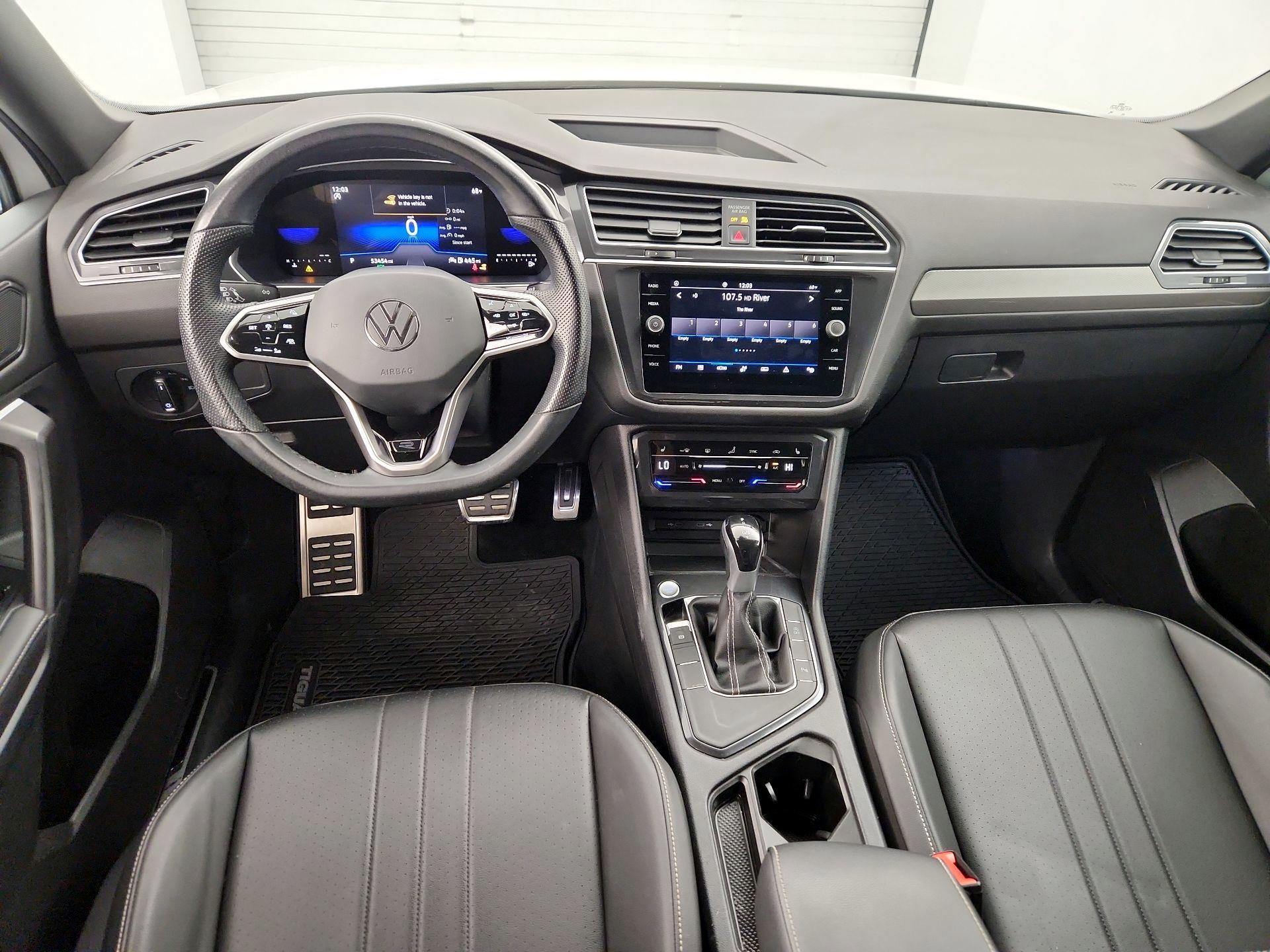 Thumbnail: 2023 Volkswagen Tiguan - 9