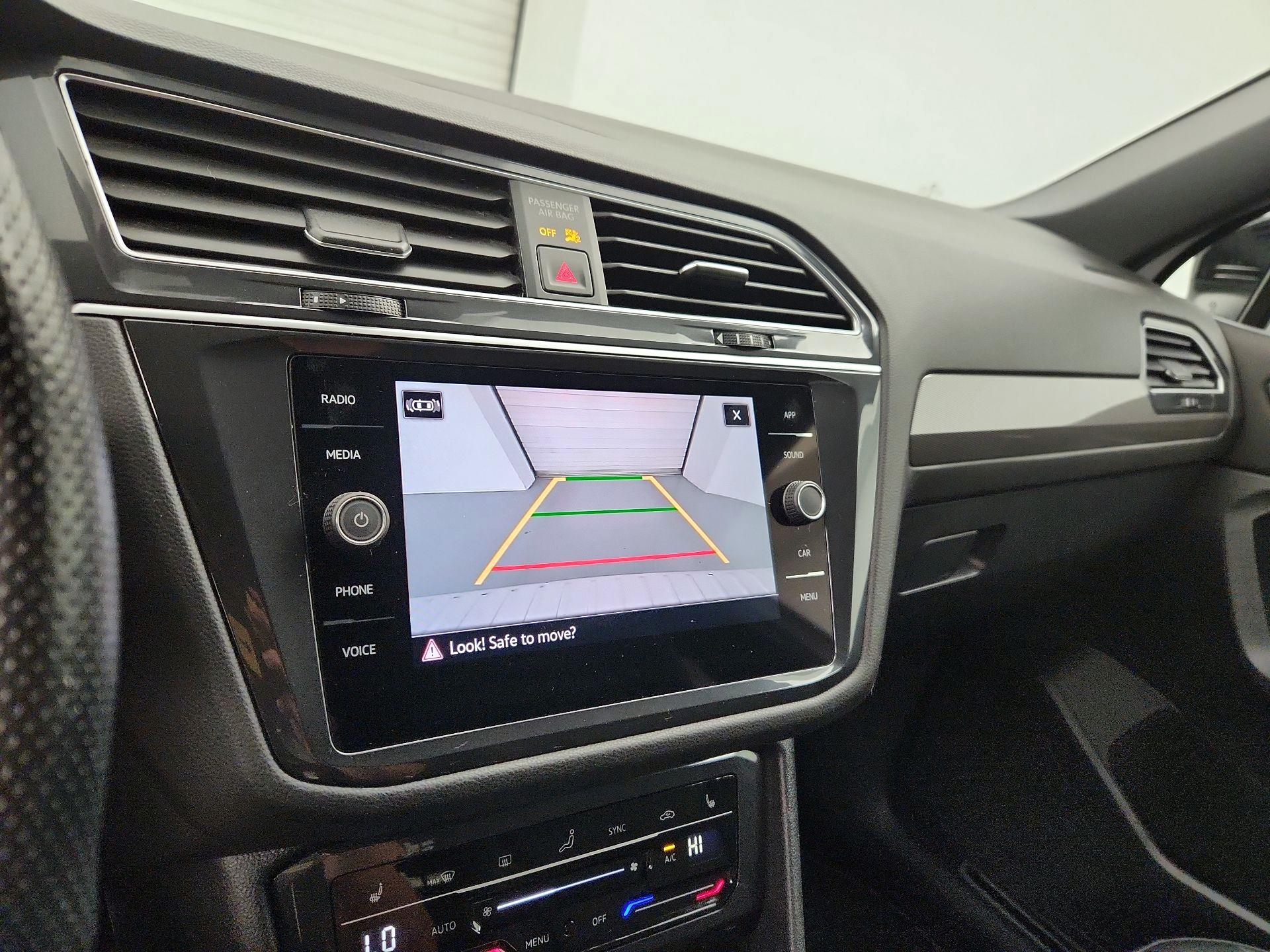Thumbnail: 2023 Volkswagen Tiguan - 14