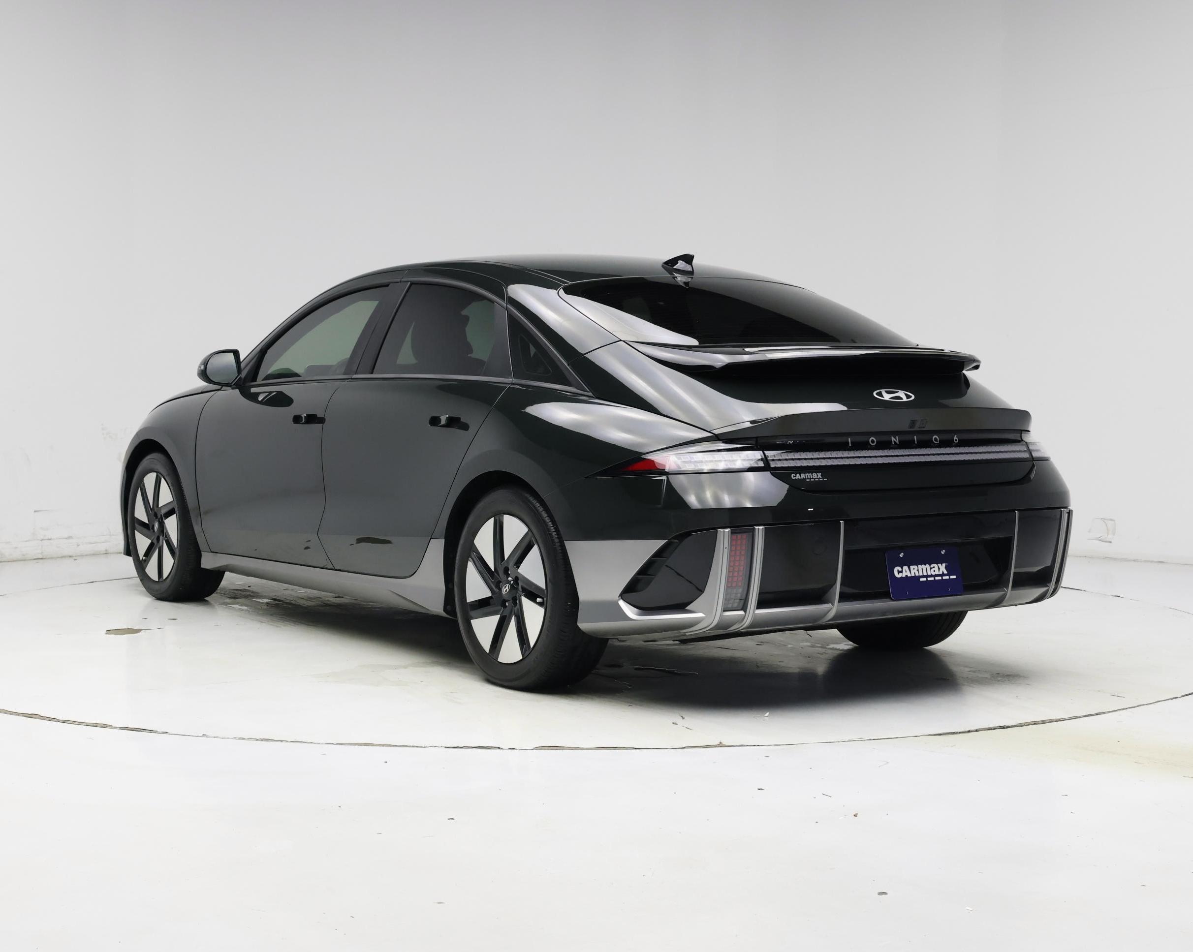Thumbnail: 2024 Hyundai Ioniq 6 - 2