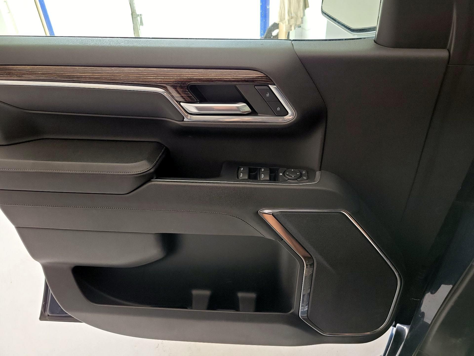 Thumbnail: 2023 GMC Sierra 1500 - 10