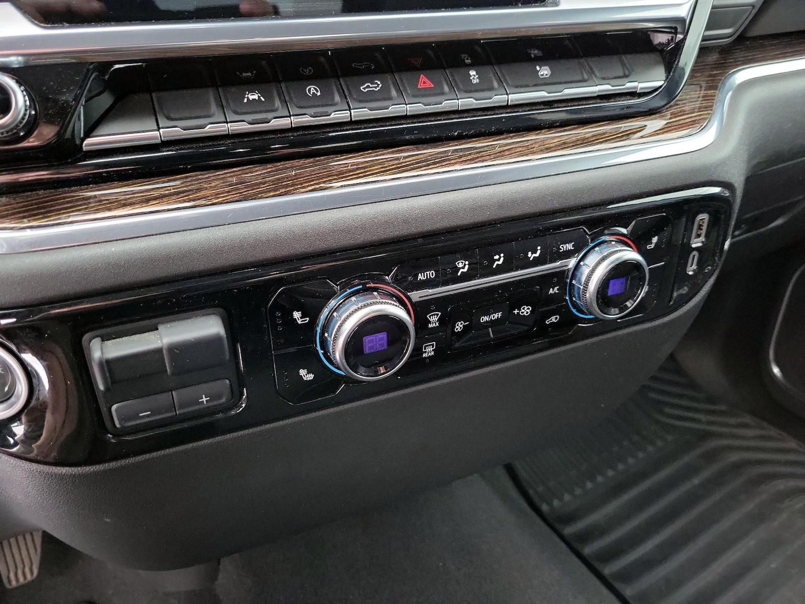 2023 GMC Sierra 1500 SLE - Photo 16