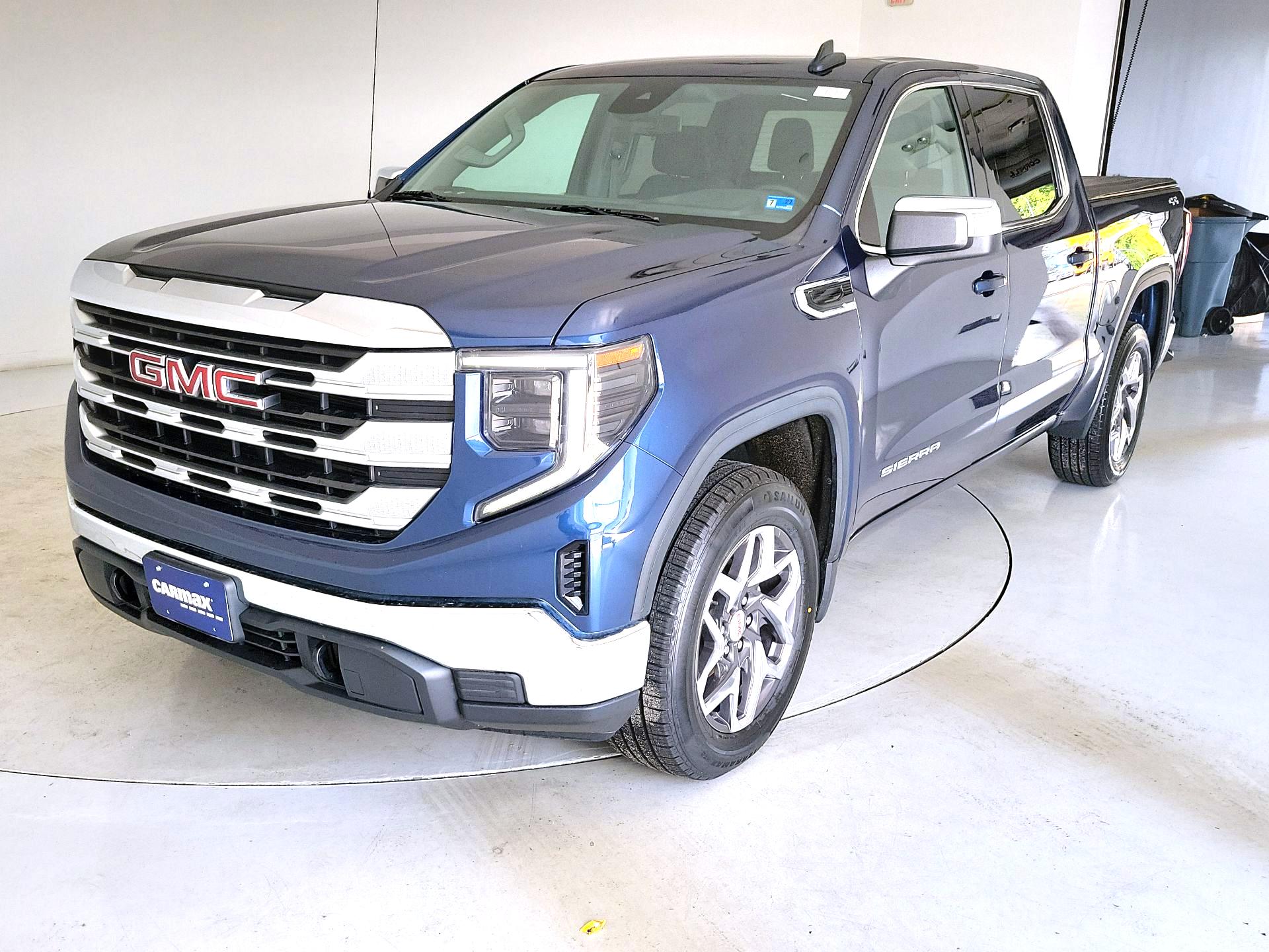 Thumbnail: 2023 GMC Sierra 1500 - 3