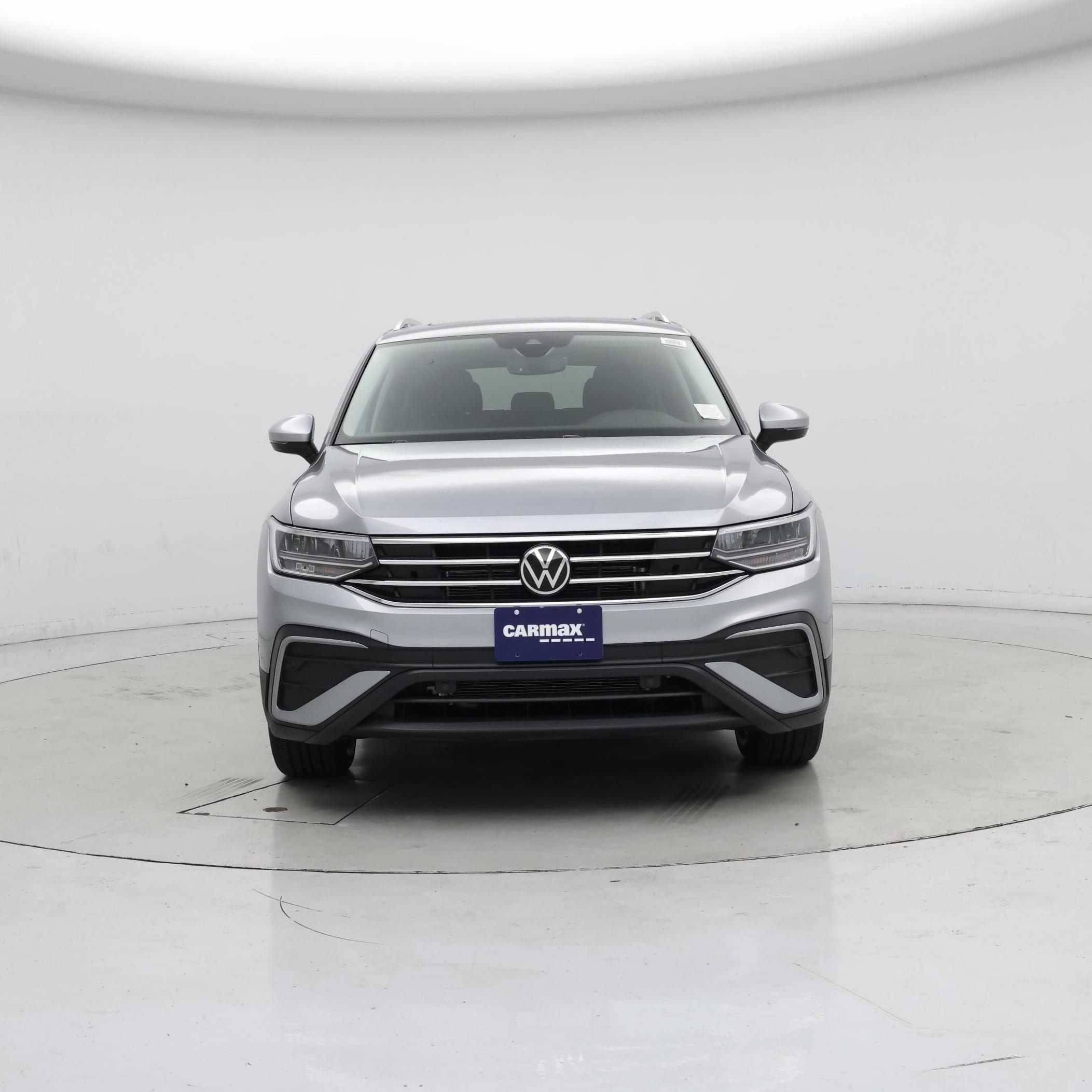 Thumbnail: 2023 Volkswagen Tiguan - 5